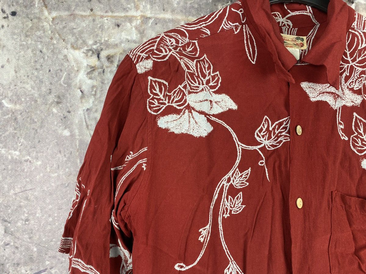 Vintage Men’s First Aid Shirt Button Up Hawaii Size Large Size US L / EU 52-54 / 3 - 5 Thumbnail