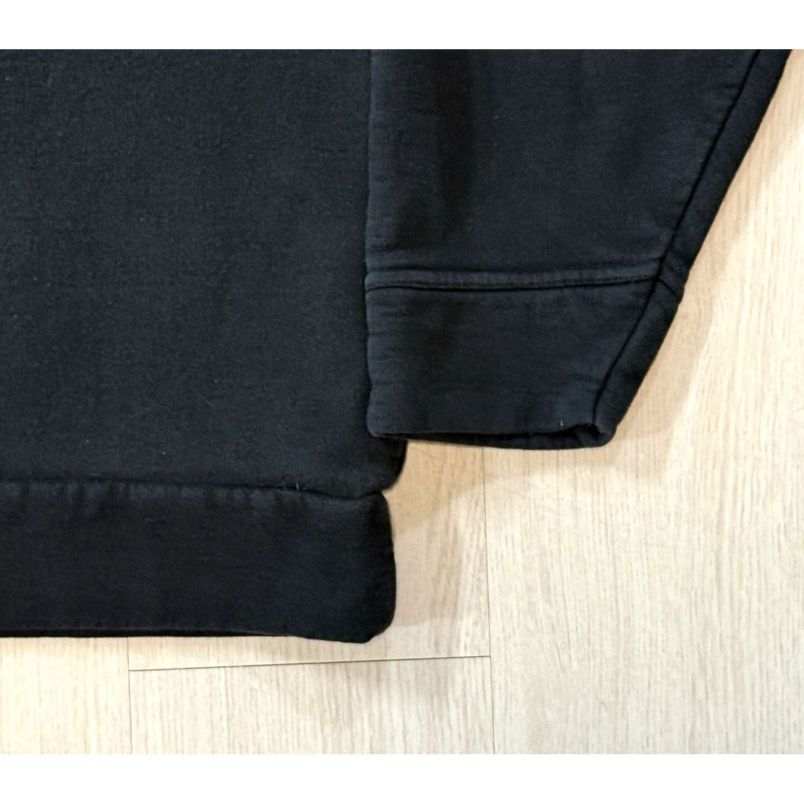 Vintage VINTAGE 90s Romeo Y Julieta Promo Crewneck Sweatshirt XL Black Cotton Fleece Logo Embroidered Pockets Mens Size US XL / EU 56 / 4 - 4 Thumbnail