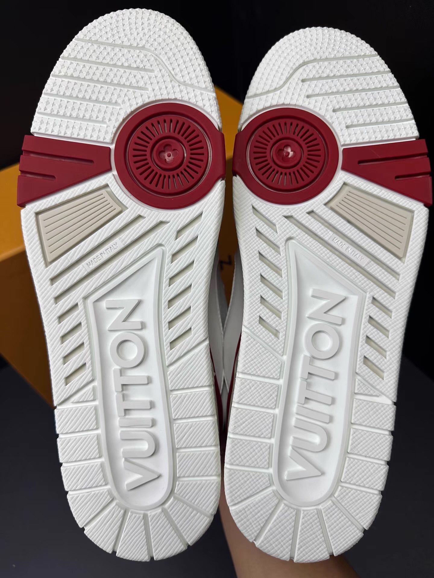 Louis Vuitton Louis Vuitton Trainer Red & White Ｑ20 Size US 8.5 / EU 41-42 - 4 Thumbnail