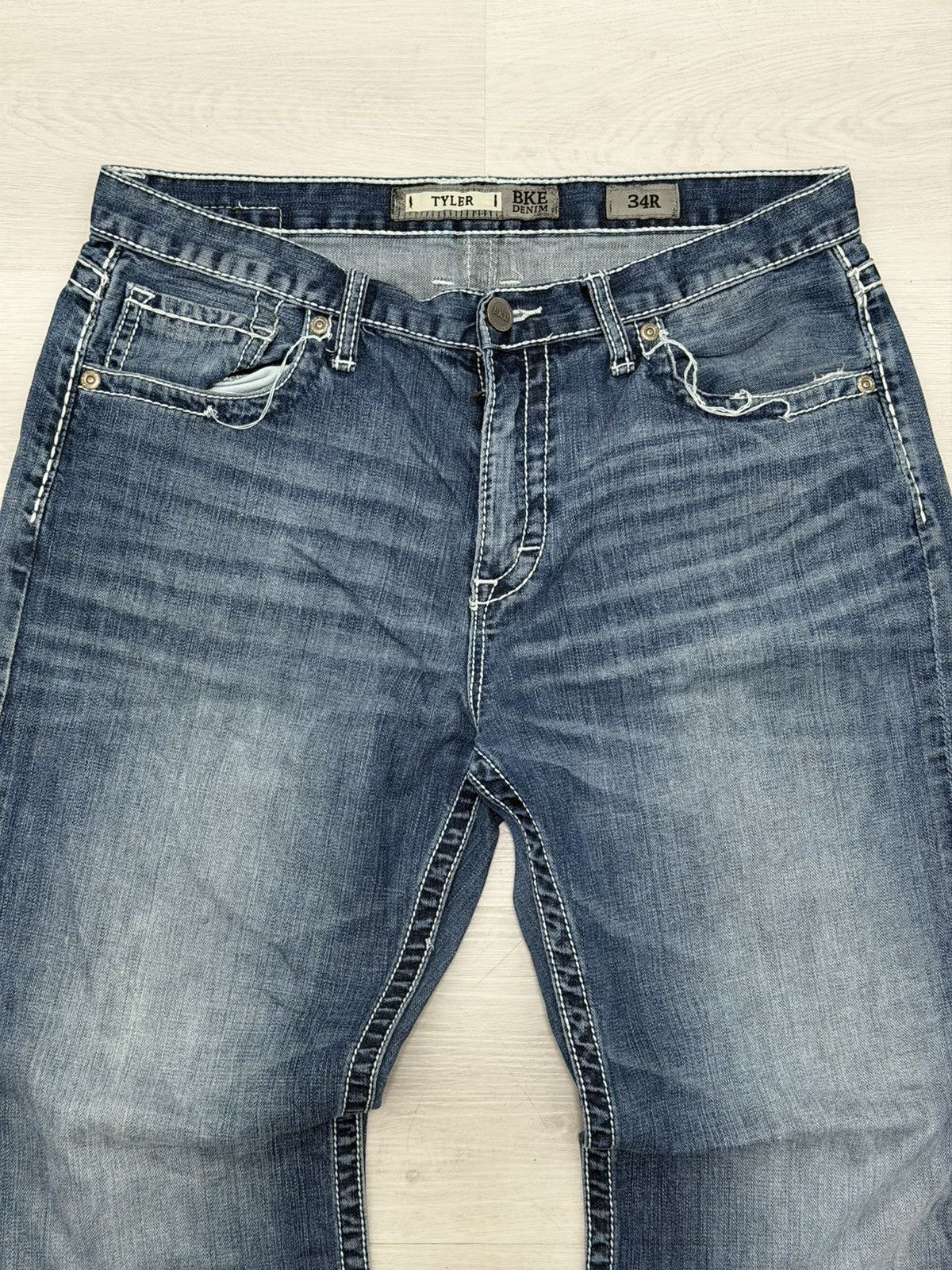 BKE Y2K BKE Tyler Jeans Size 34R Relaxed Washed Distressed Denim Size US 34 / EU 50 - 6 Thumbnail