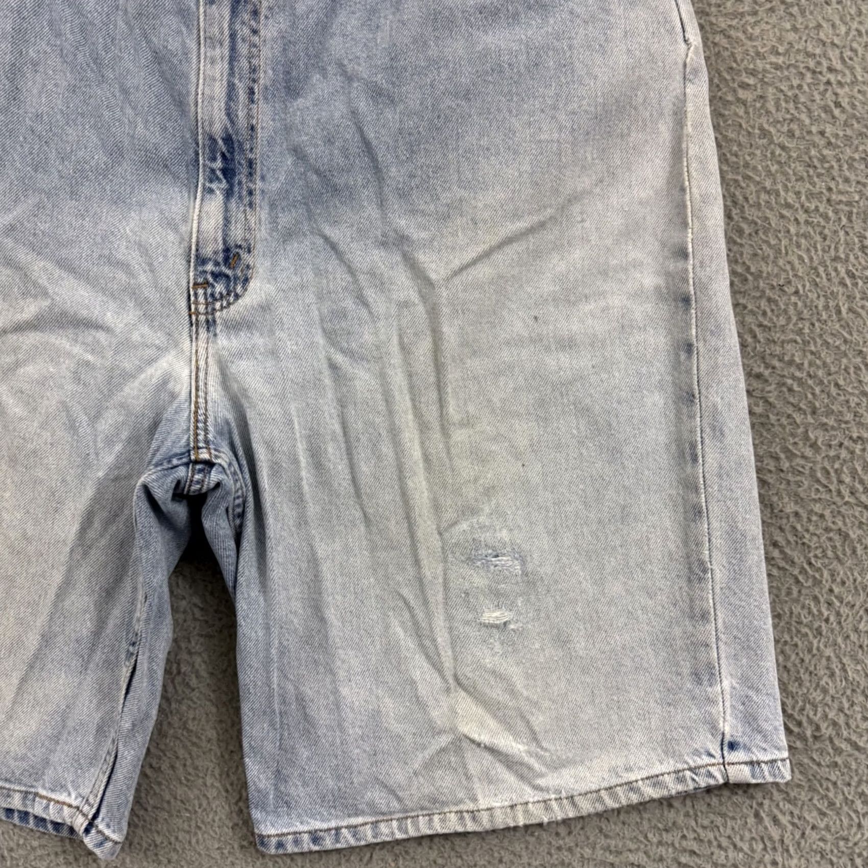Levi's VINTAGE Levi's Shorts Mens 40 Blue 560 Loose Fit Denim 90s Baggy Jorts Orange Tab Bermuda Relaxed Size US 40 / EU 56 - 2 Thumbnail