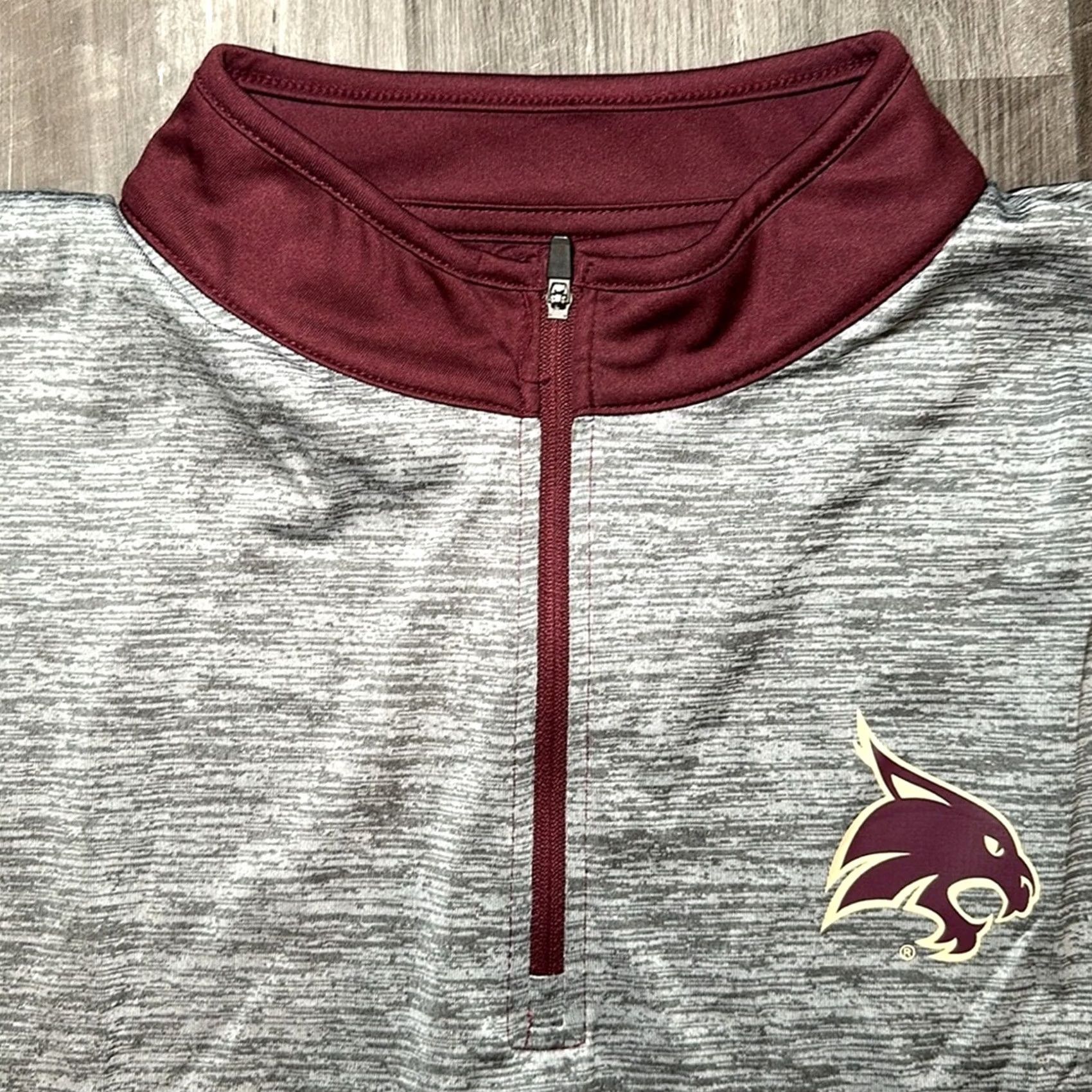 Vintage VINTAGE Texas State Bobcats Colosseum Performance Quarter Zip Pullover XL Gray Mens Sweatshirt Pullover 100% Polyester 30" Length 24" Pit 24" MS4531 Size US XL / EU 56 / 4 - 6 Thumbnail