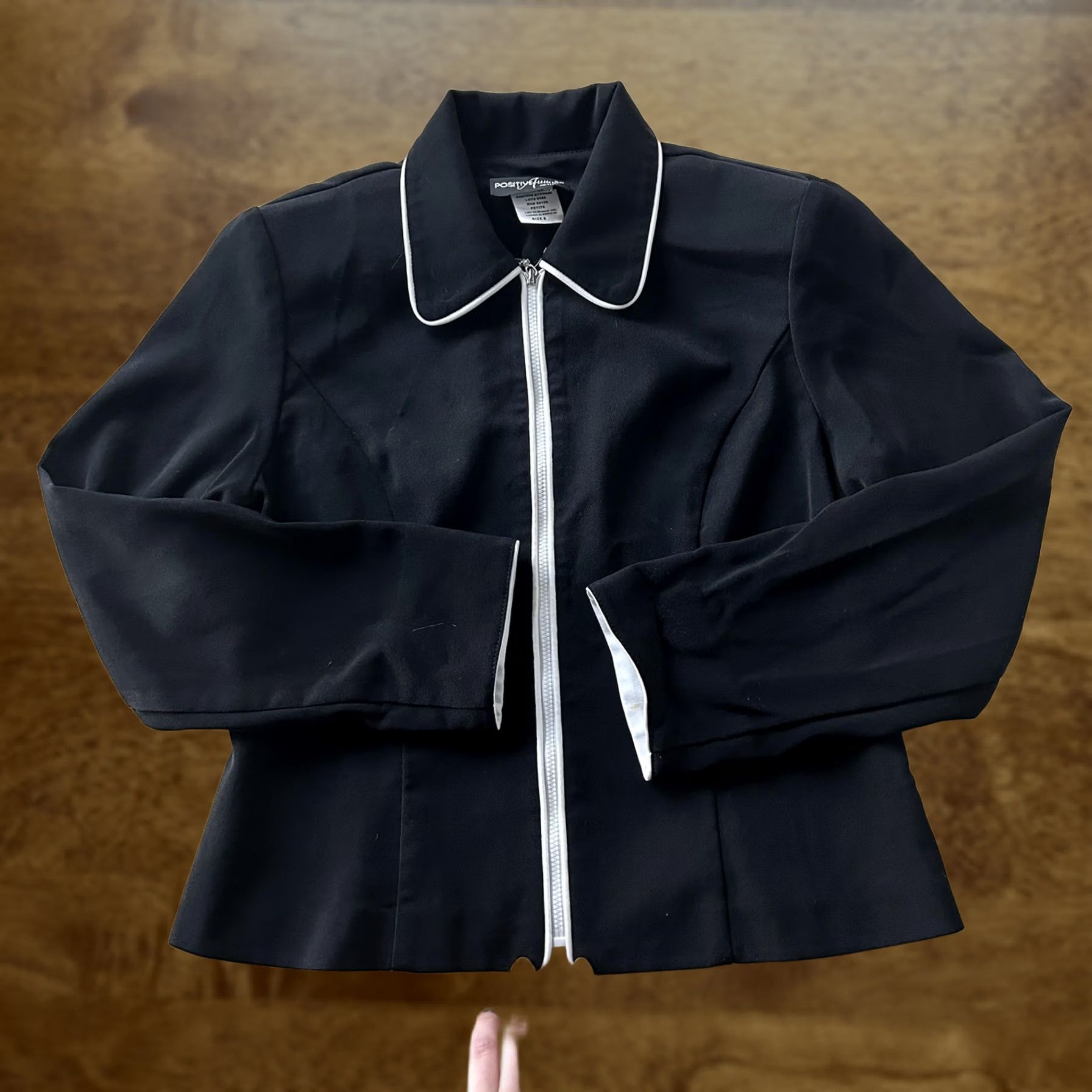 Vintage VINTAGE Positive Attitude Suit Jacket Womens 6 Black Piped Petite USA Size M / US 6-8 / IT 42-44 - 1 Thumbnail