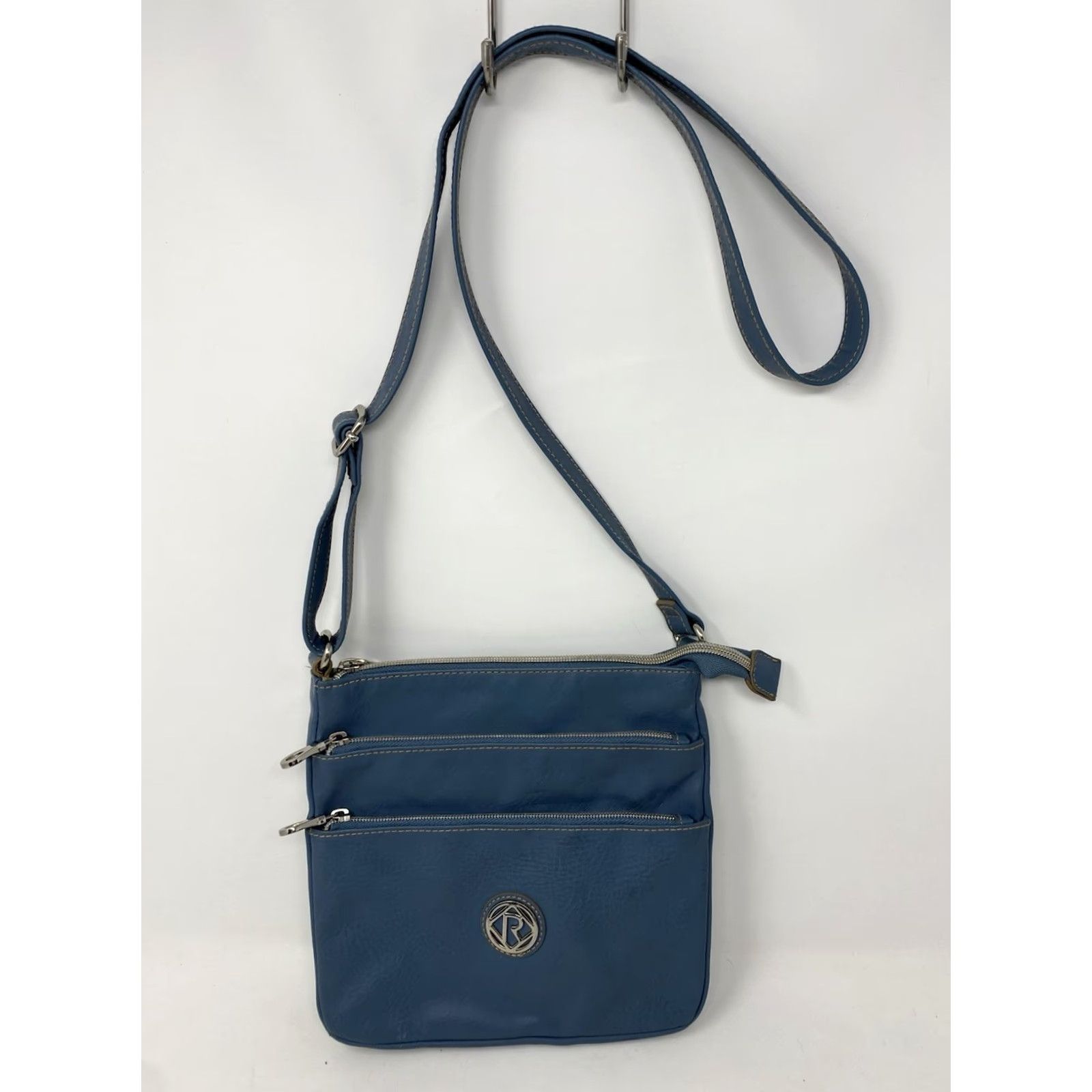 Fossil VINTAGE Relic Y2K Crossbody Handbag Blue Faux Leather Zip Compartments Women Small Crossbody Adjustable Strap"}} Size ONE SIZE - 2 Thumbnail
