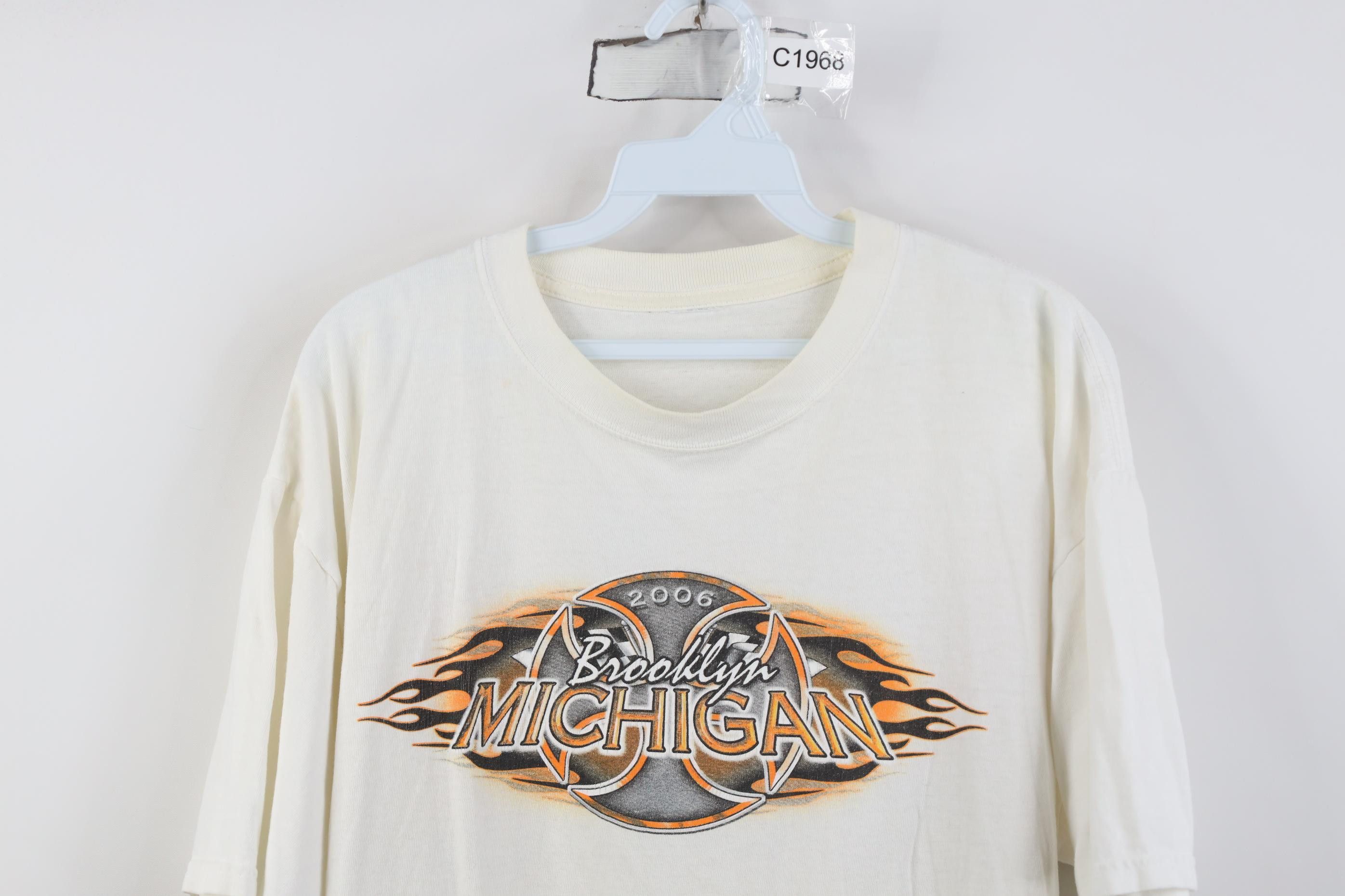 Vintage Vintage Y2K 2006 Flames Brooklyn Michigan Racing T-Shirt Size US L / EU 52-54 / 3 - 2 Thumbnail