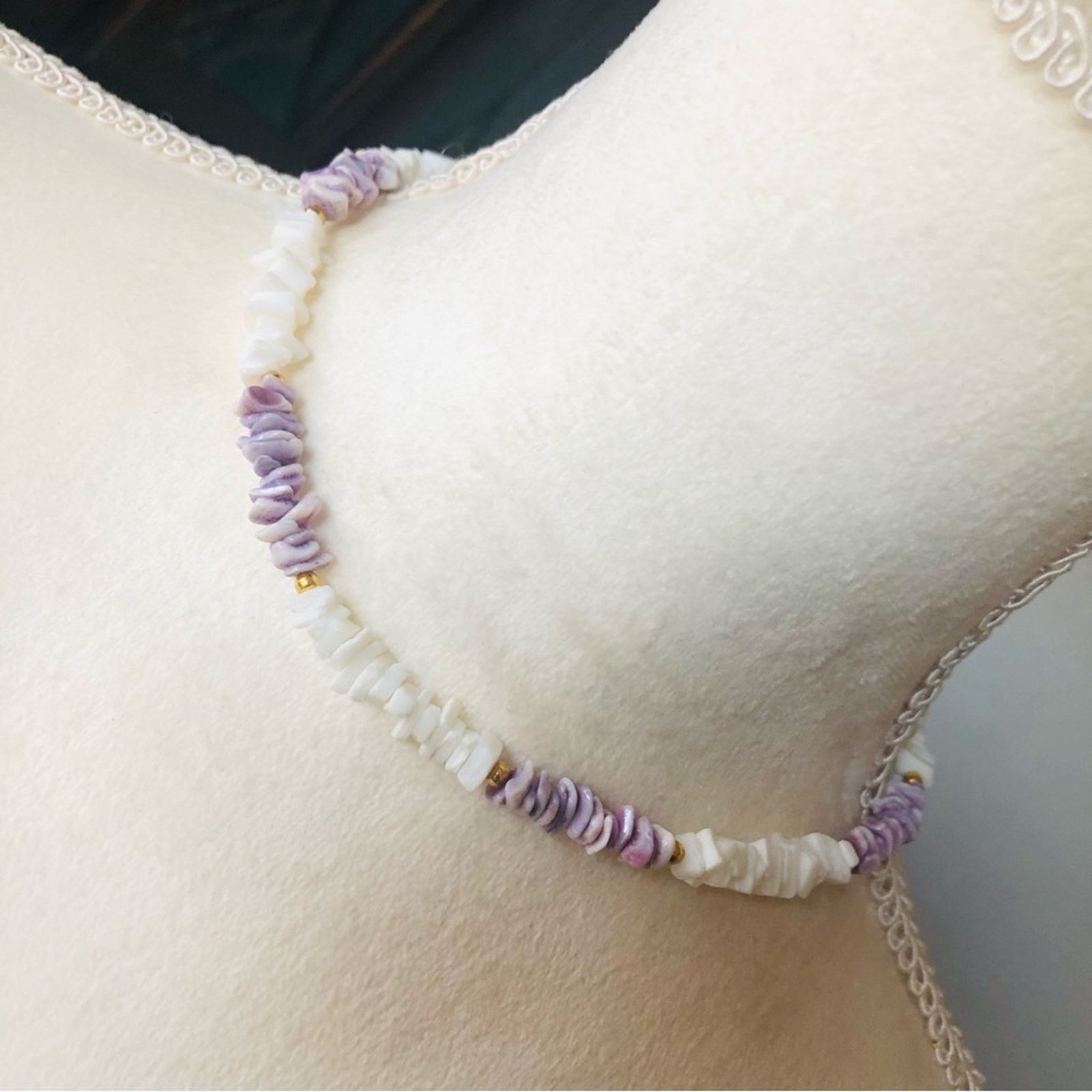 Vintage Vintage 70s painted shell chip choker necklace Size ONE SIZE - 1 Thumbnail