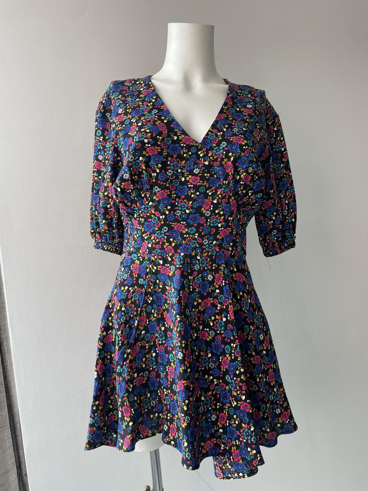 Vintage new arrivals dress Size M / US 6-8 / IT 42-44 - 5 Thumbnail