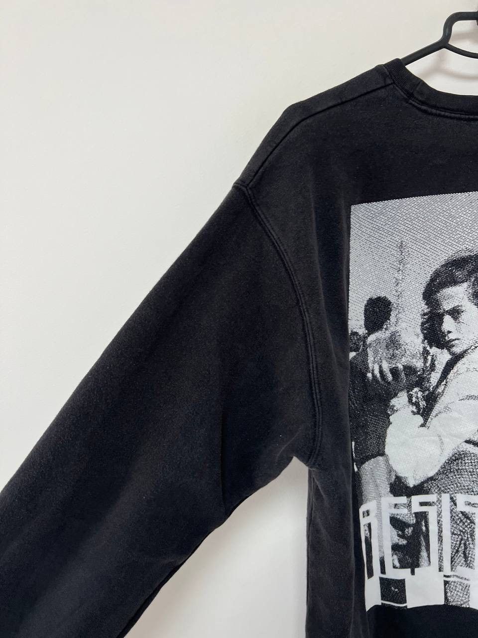 Other Vintage 90's Resistance Movie Fruit Of the Loom Y2K S XL Size US XL / EU 56 / 4 - 6 Thumbnail