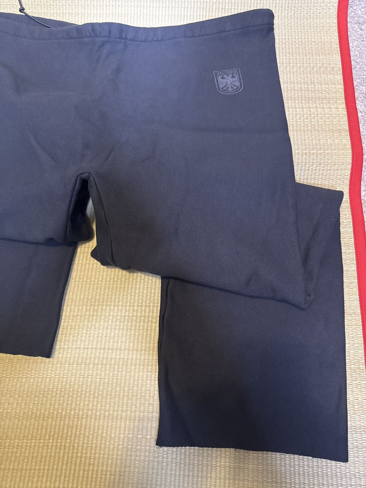 Yeezy New Yeezy Ye Sweatpants Vultures Size 3 Black Size US 38 / EU 54 - 2 Thumbnail