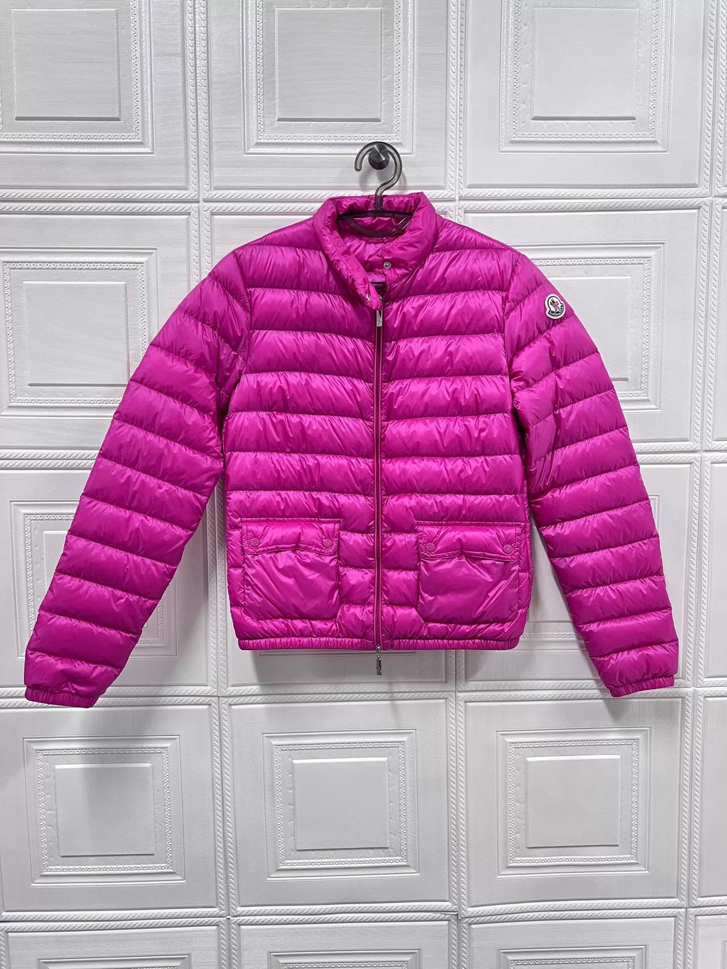 Moncler Moncler light down jacket pink arm patch Size 1 Size S / US 4 / IT 40 - 1 Thumbnail