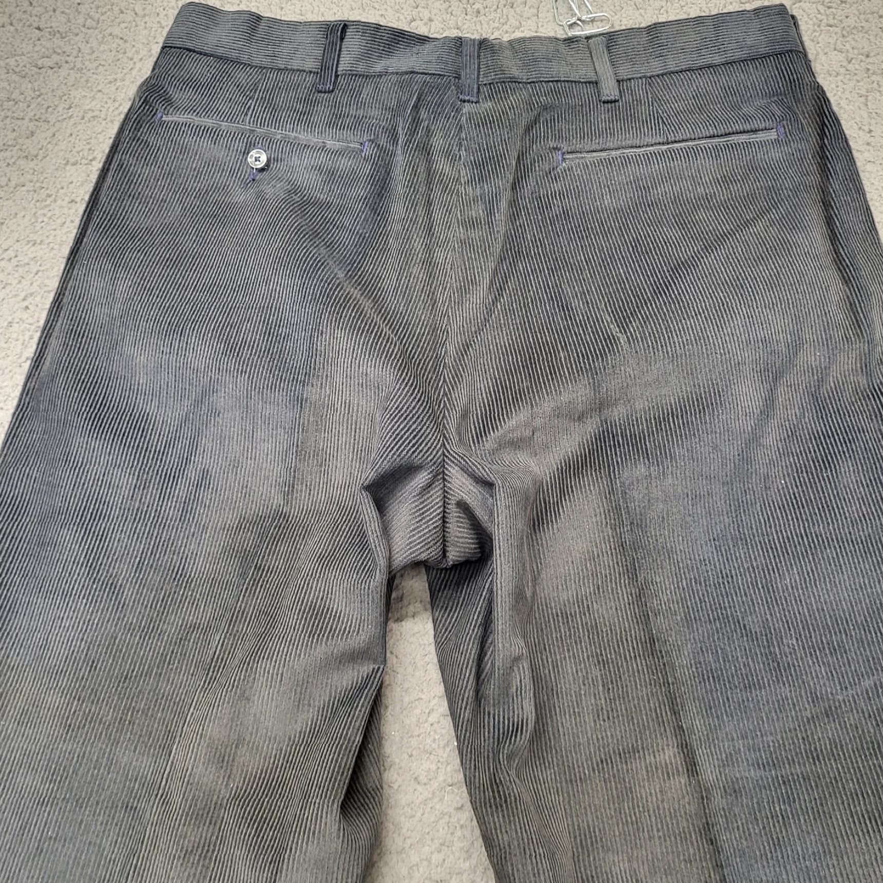 Haggar VINTAGE? No, use Haggar Corduroy Pants Men's 34x31 Gray Casual Flat Front Lightweight Preppy Size US 34 / EU 50 - 5 Thumbnail