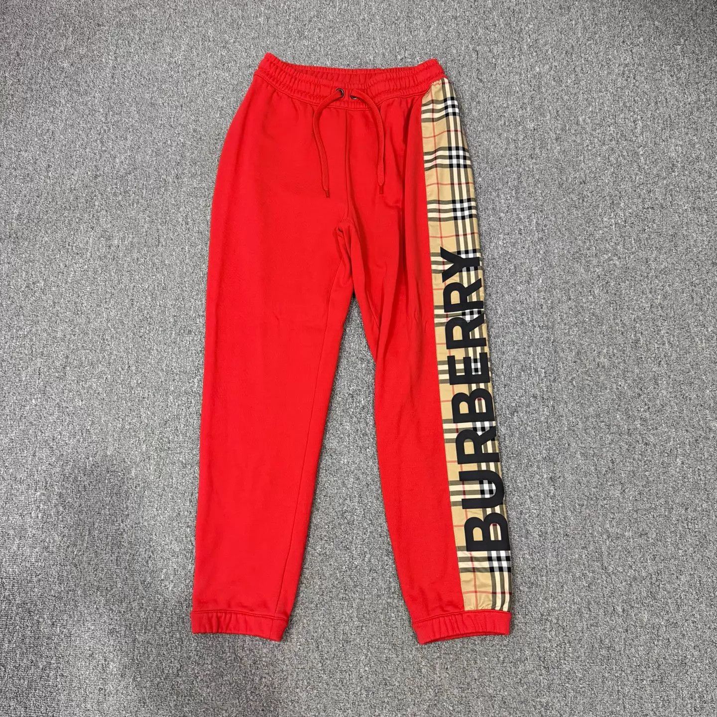 Burberry Burberry red side check sweatpants S 99 new Size 26" / US 2 / IT 38 - 1 Thumbnail