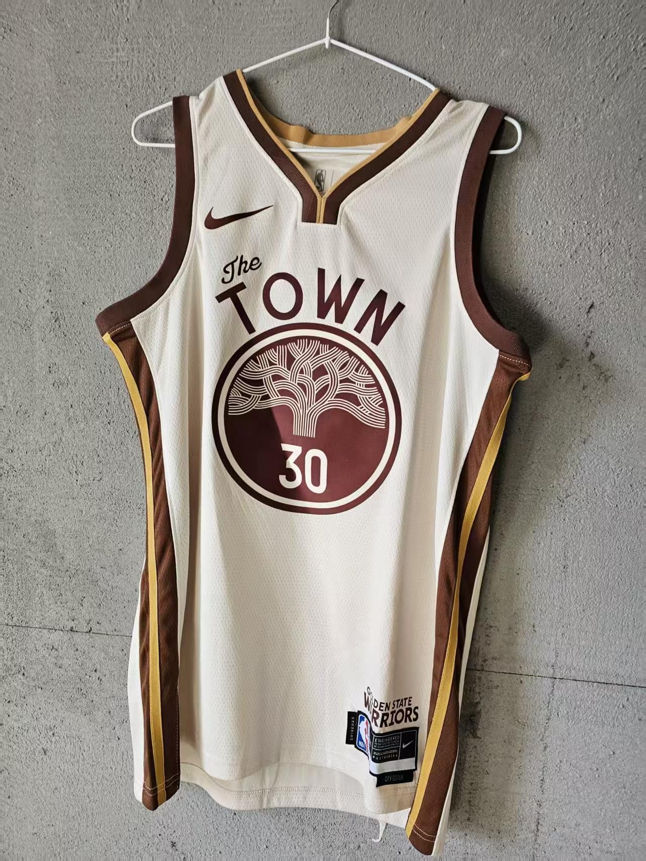 NBA 25 26 Warriors 30 Stephen Curry Jersey XXL Size US XXL / EU 58 / 5 - 2 Thumbnail
