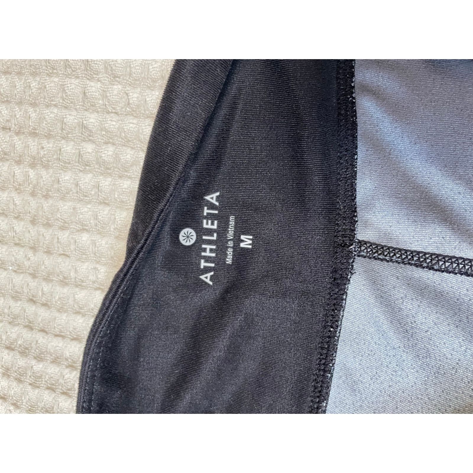 Athleta Athleta Activewear Ombre Black & Gray Workout Leggings Med Size 29" - 7 Thumbnail
