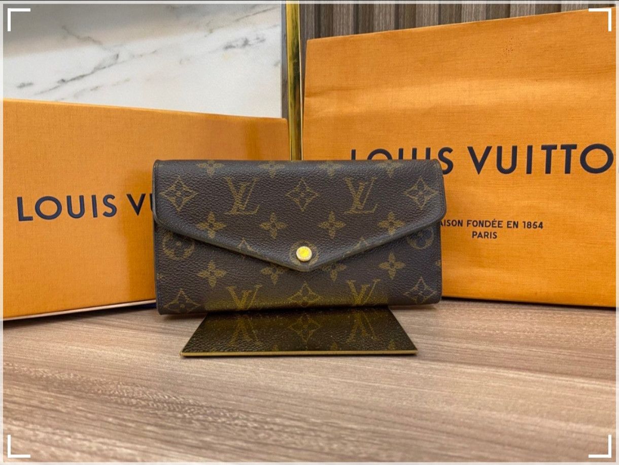 Louis Vuitton Louis Vuitton Monogram Portefeuille Sarah Long Wallet Size ONE SIZE - 1 Thumbnail