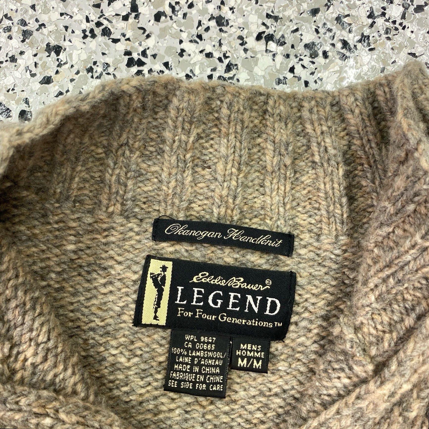Eddie Bauer VINTAGE Eddie Bauer Legends Sweater Mens M Beige Wool Snowflake 90s Geometric Knit Quarter Zip Pullover Size M / US 6-8 / IT 42-44 - 4 Thumbnail