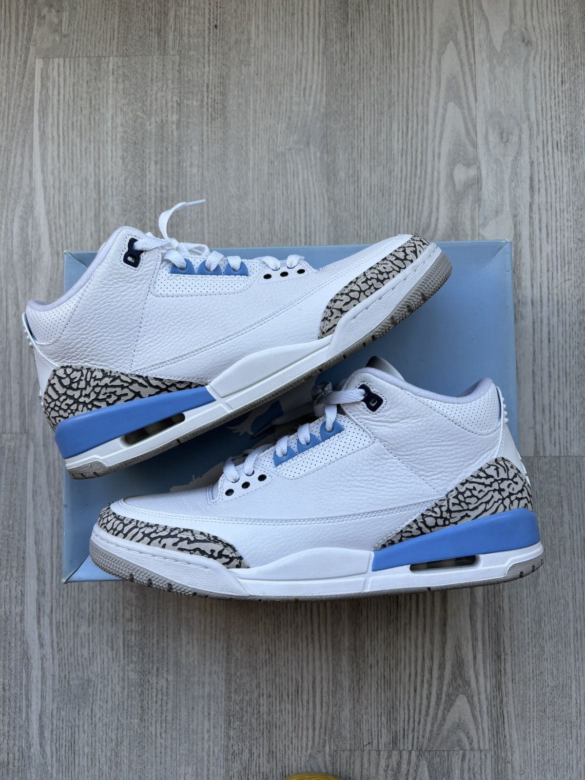 Air Jordan 3 Retro UNC 2020