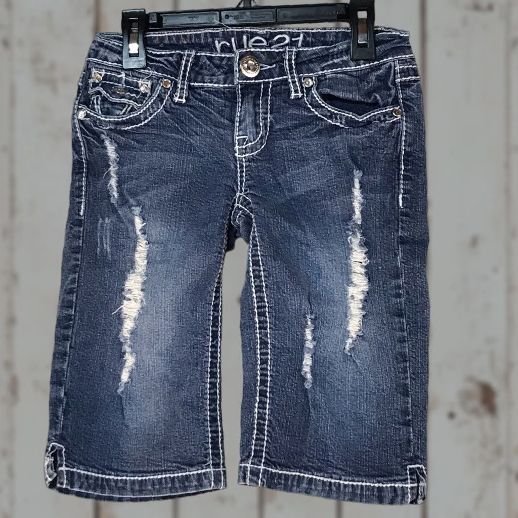 Vintage VINTAGE rue21 Women Bermuda Shorts Juniors Size 0-1 Blue Denim Casual Summer Stretch Rhinestones Size 25" / US 0 / IT 36 - 1 Thumbnail