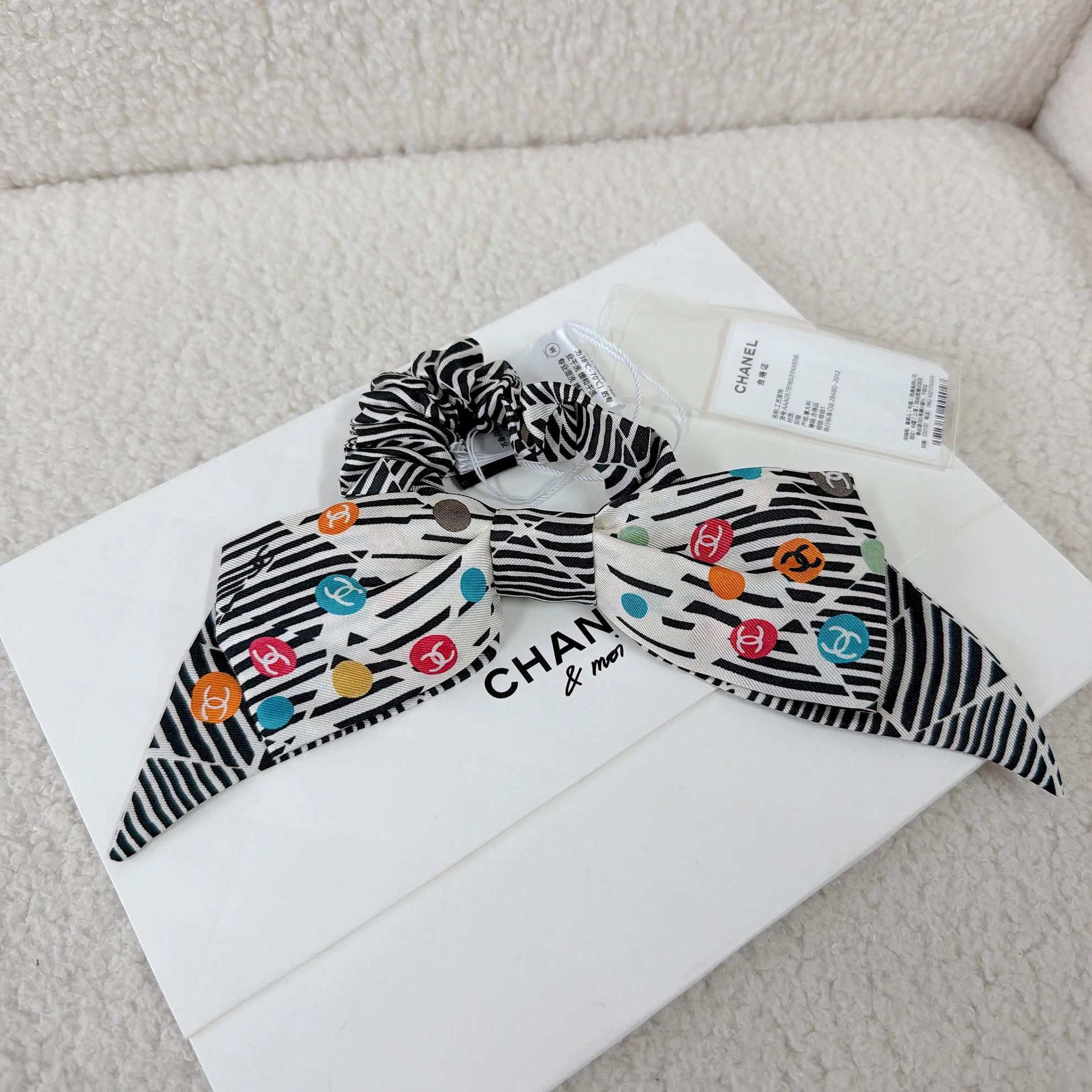 Chanel Chanel Striped Bow Hair Scrunchie Size ONE SIZE - 2 Thumbnail