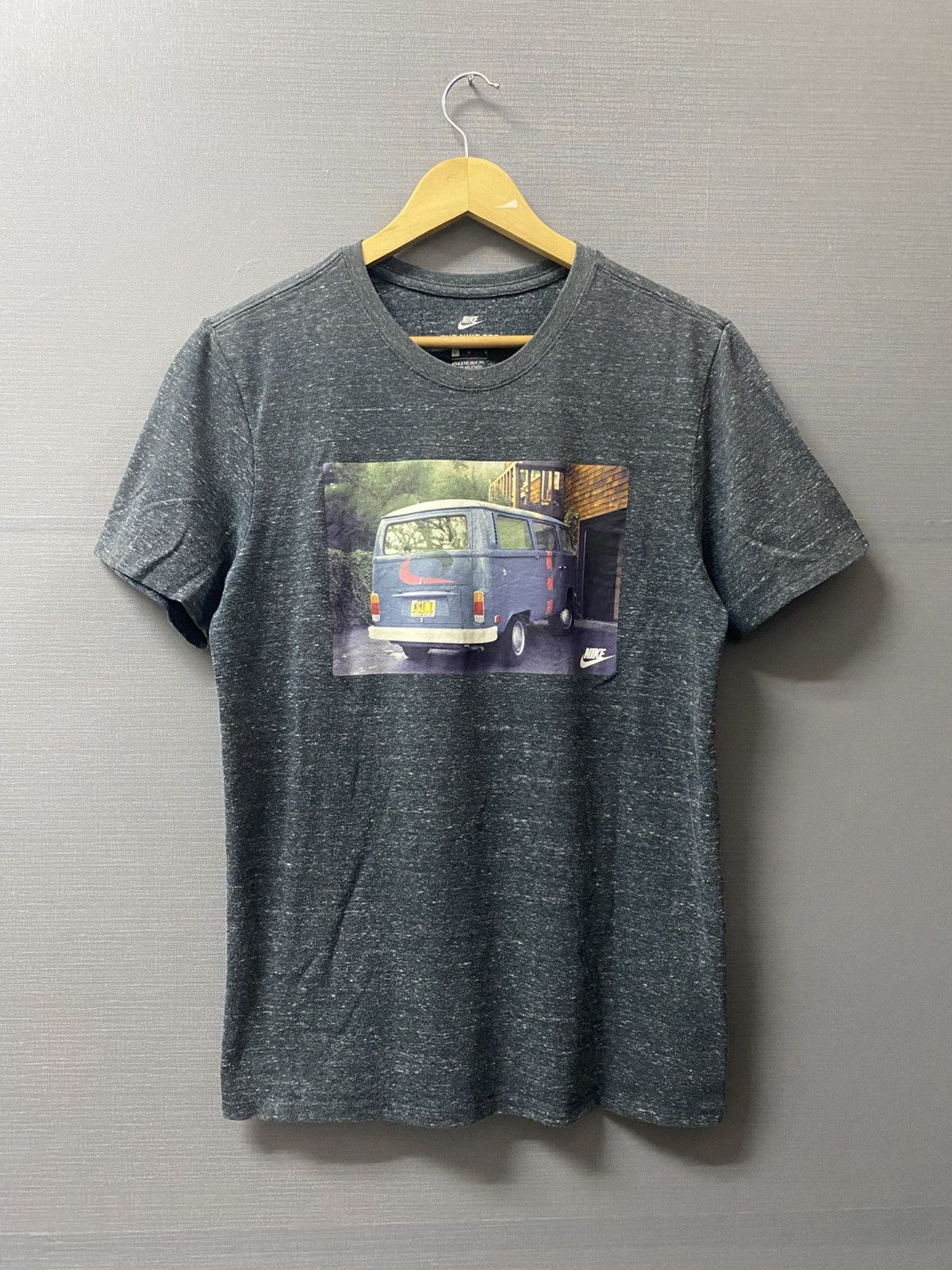 Nike Nike Graphic Design Logo tee Size US L / EU 52-54 / 3 - 2 Thumbnail