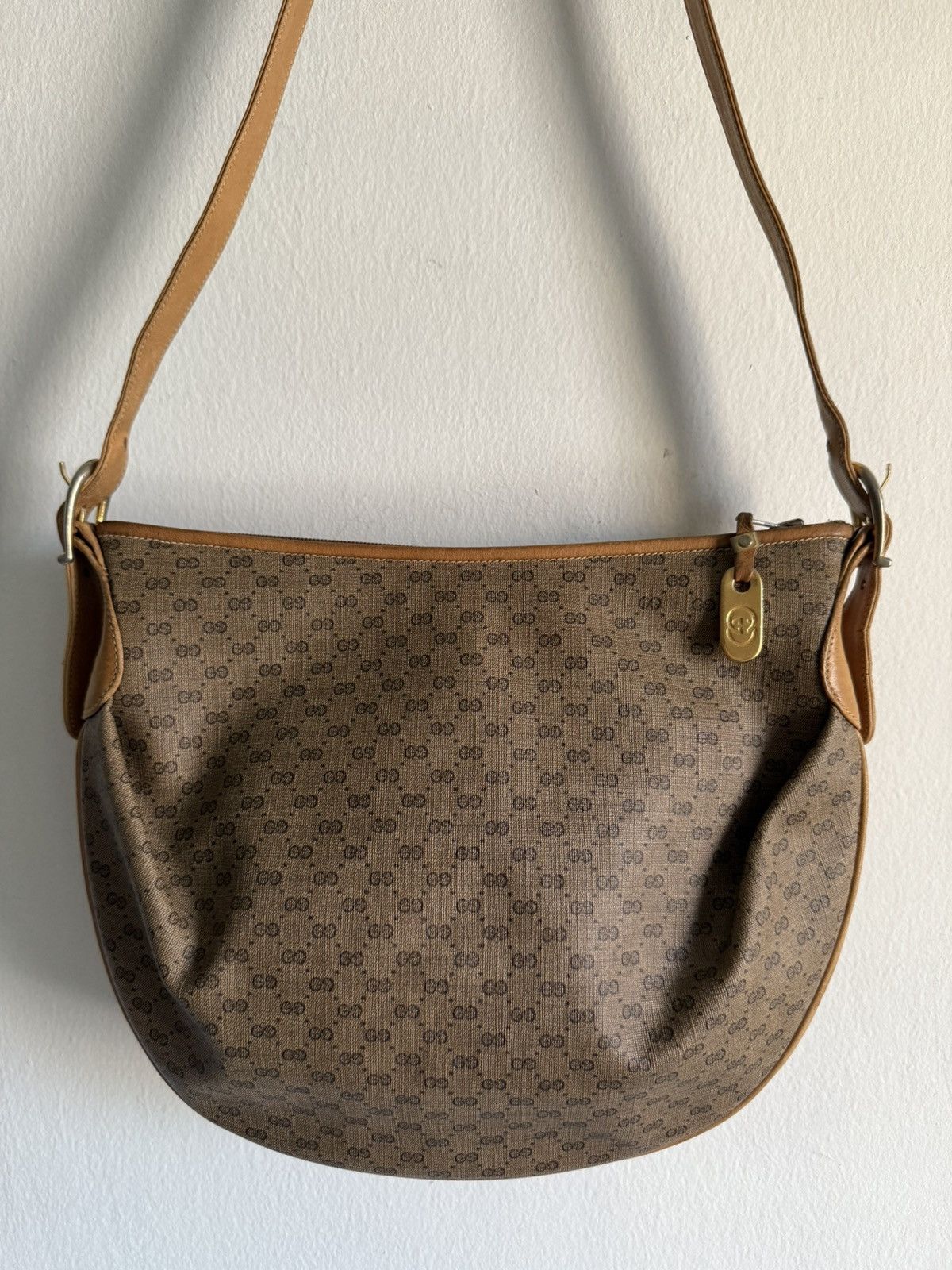 Gucci Vintage 90s Gucci Micro GG Supreme shoulder bag in beige PVC Size ONE SIZE - 1 Thumbnail