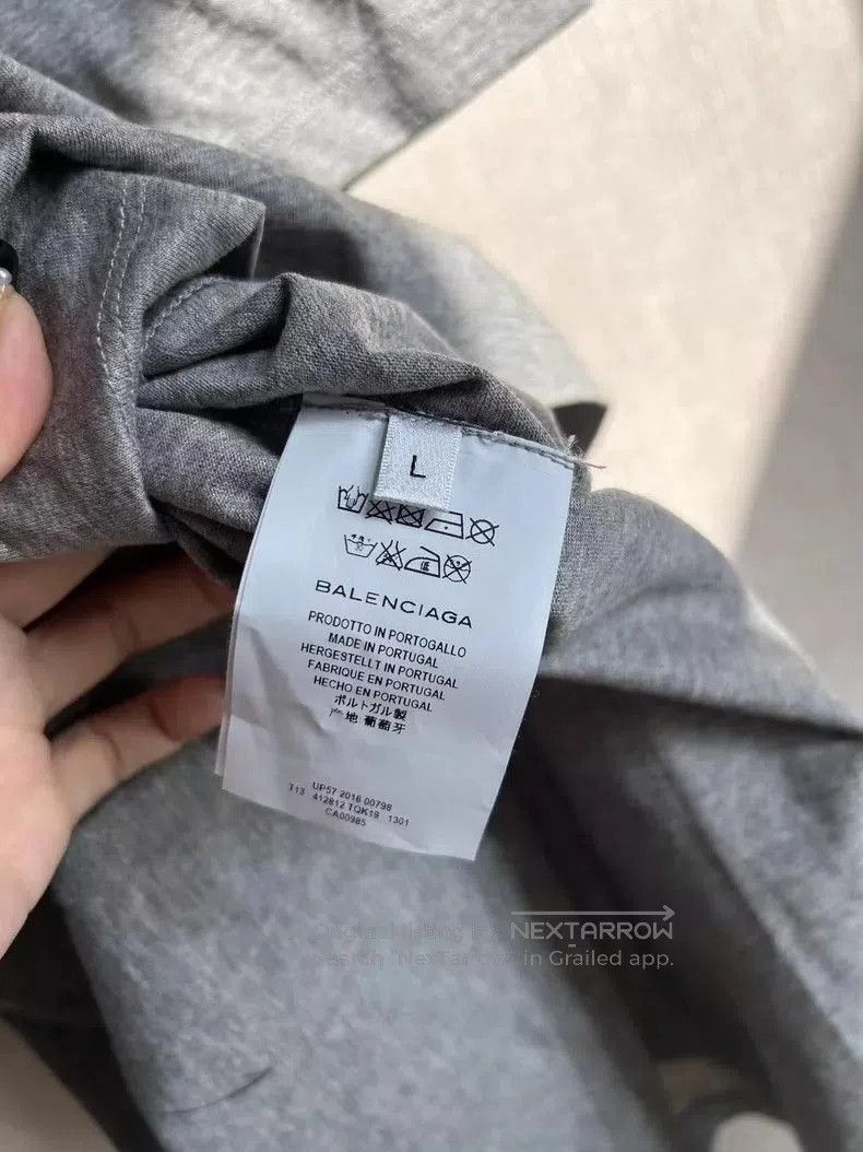 Vintage Balenciaga Gray Short Sleeve T. Size US L / EU 52-54 / 3 - 4 Thumbnail