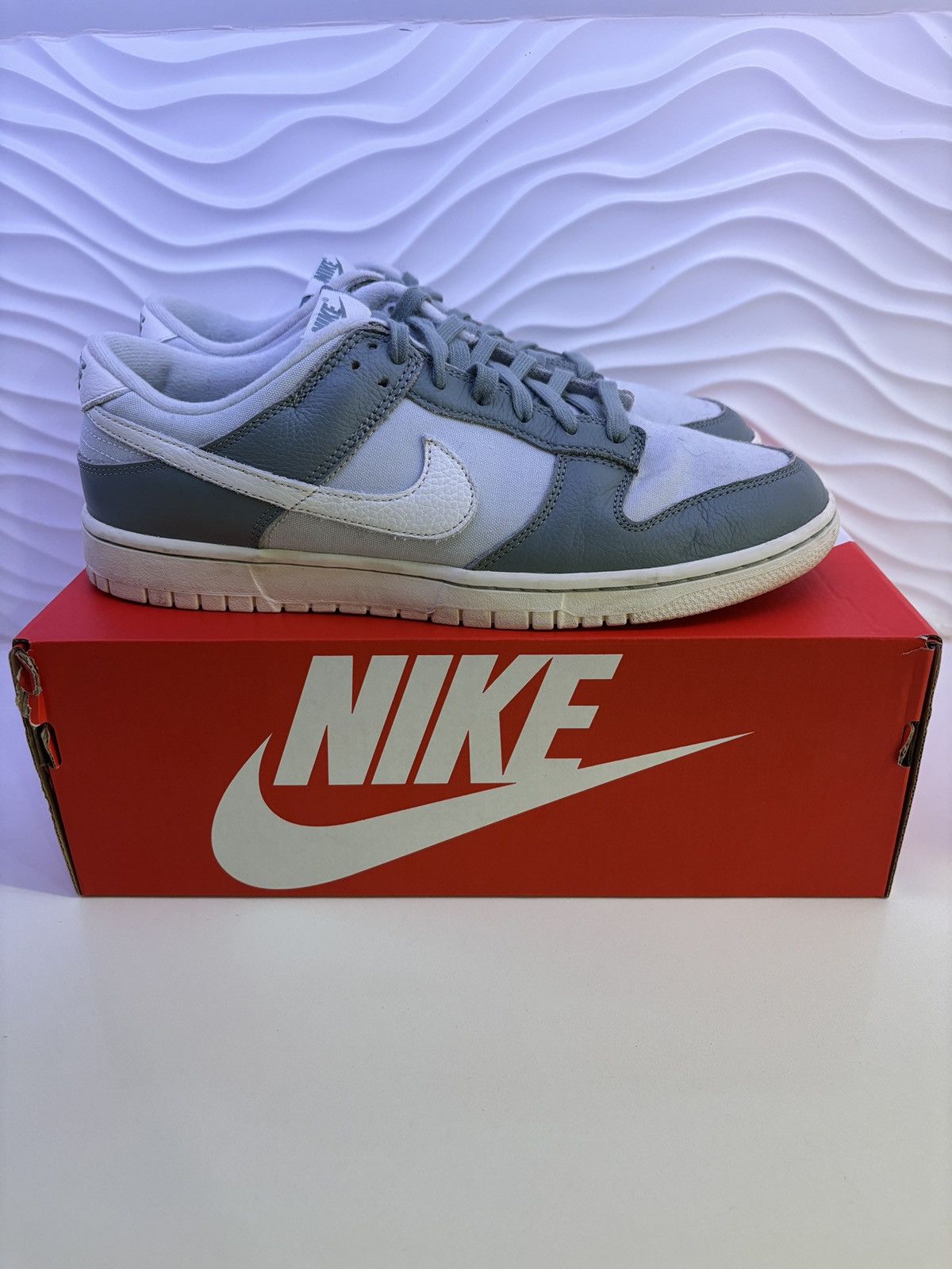 Nike Nike Dunk Low Mica Green Size US 11.5 / EU 44-45 - 2 Thumbnail