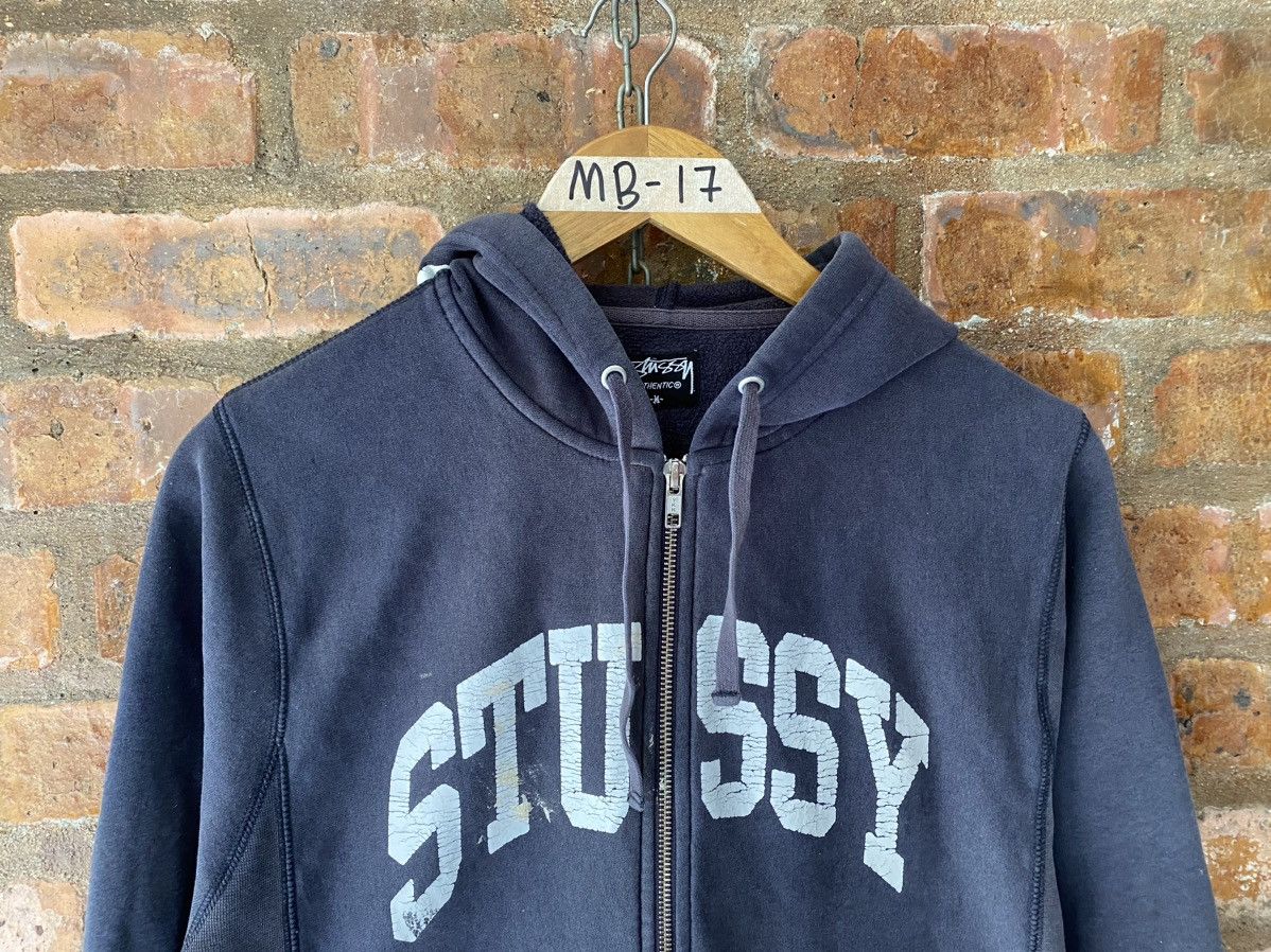 Stussy 2000s Stussy Arch Center Zipper sun fading hoodie Size US M / EU 48-50 / 2 - 3 Thumbnail