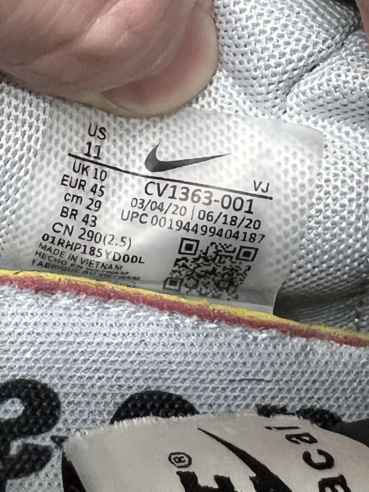 Nike × Sacai Nike VaporWaffle Black X Sacai Mens US 11 CV1363-001 Shoes Size US 11 / EU 44 - 10 Thumbnail