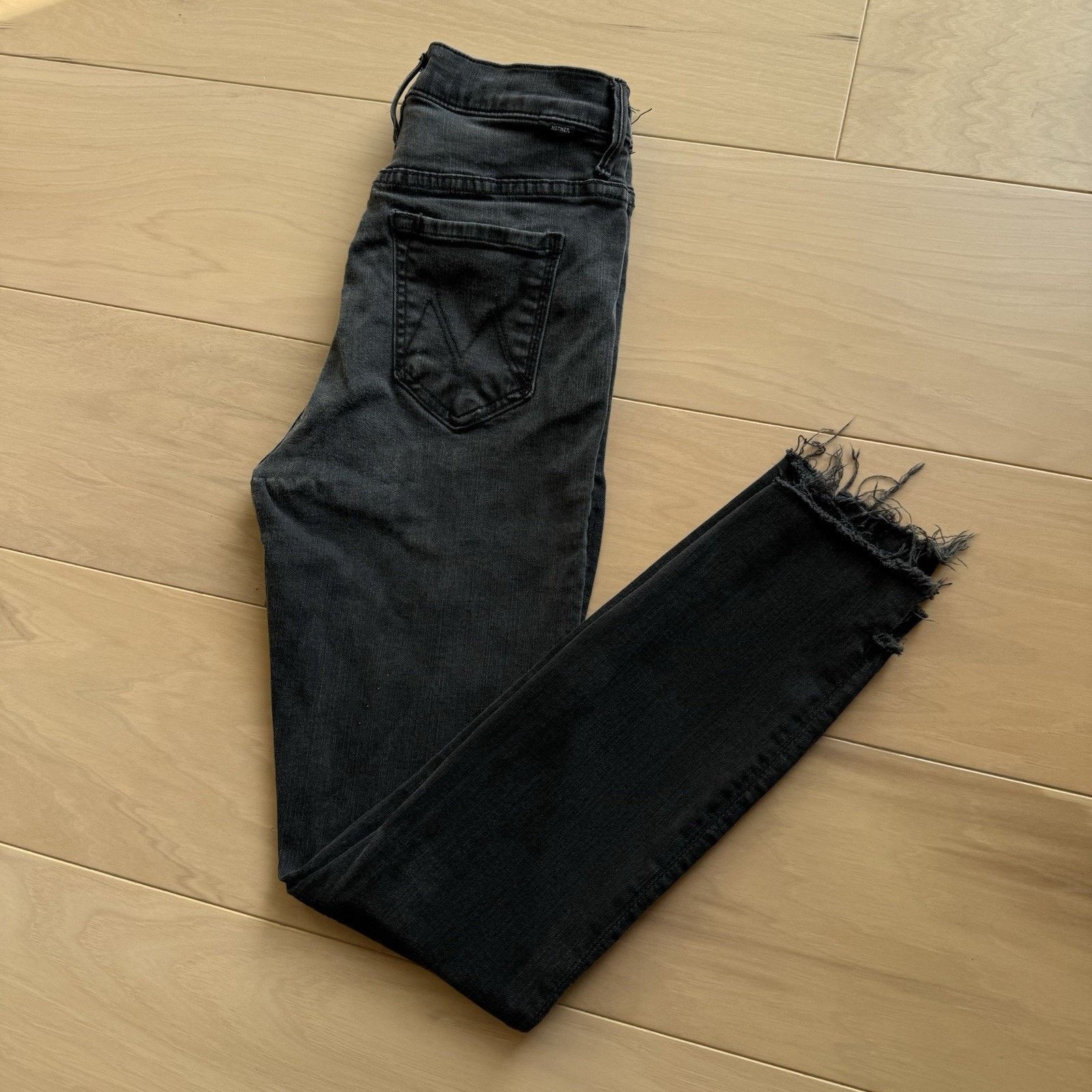 MOTHER Mother The Stunner Zip Jeans Women's 24 Black Fray Glam Size 24" / US 00 / IT 34 - 10 Thumbnail