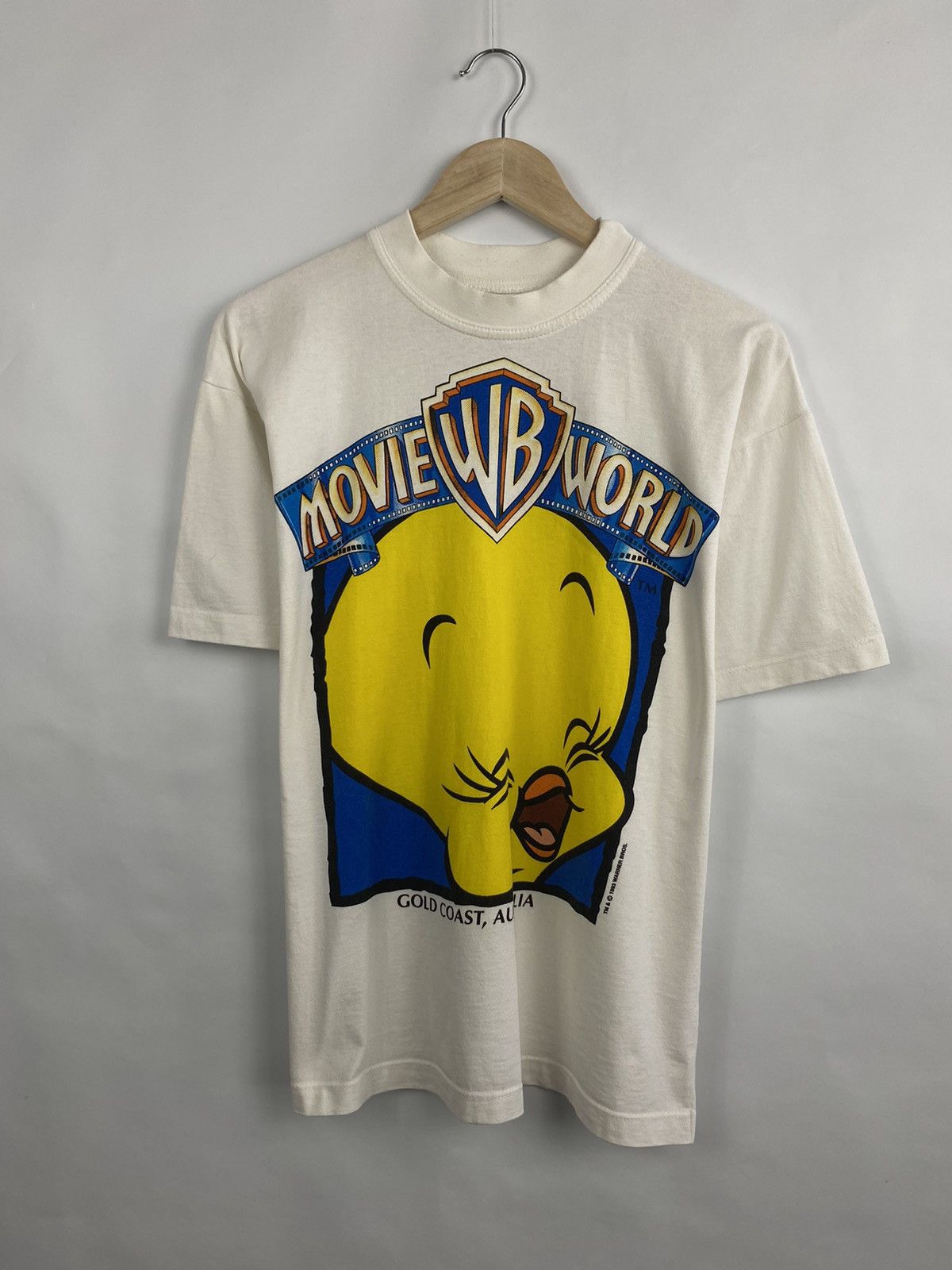 Warner Bros 🇦🇺 Vintage 1993 Tweety and Sylvester Movie World t-shirt rare Size US M / EU 48-50 / 2 - 2 Thumbnail