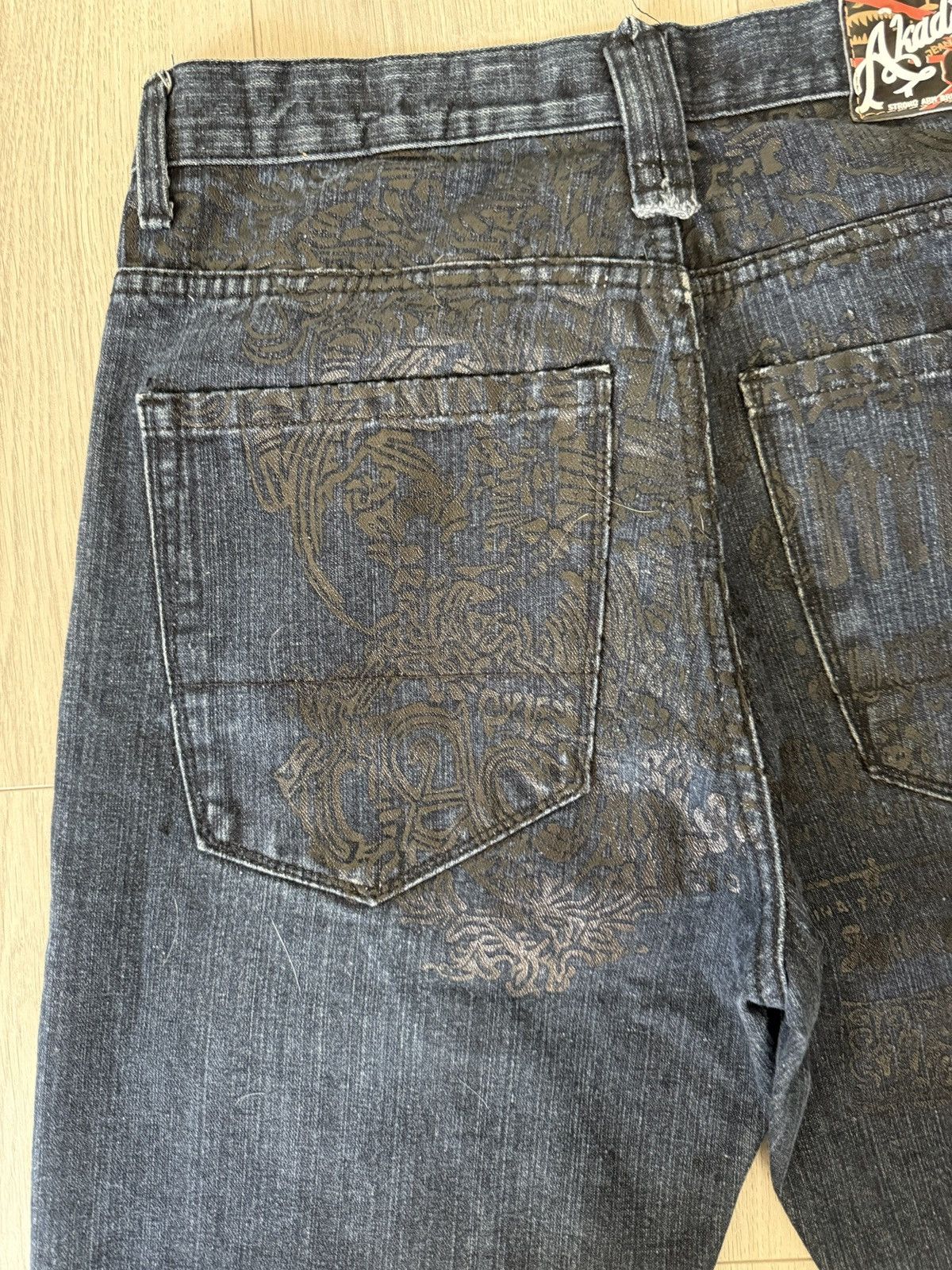 Akademiks Late 2000s Akademiks Baggy Hip Hop Embossed Jeans (34x32) Size US 34 / EU 50 - 2 Thumbnail