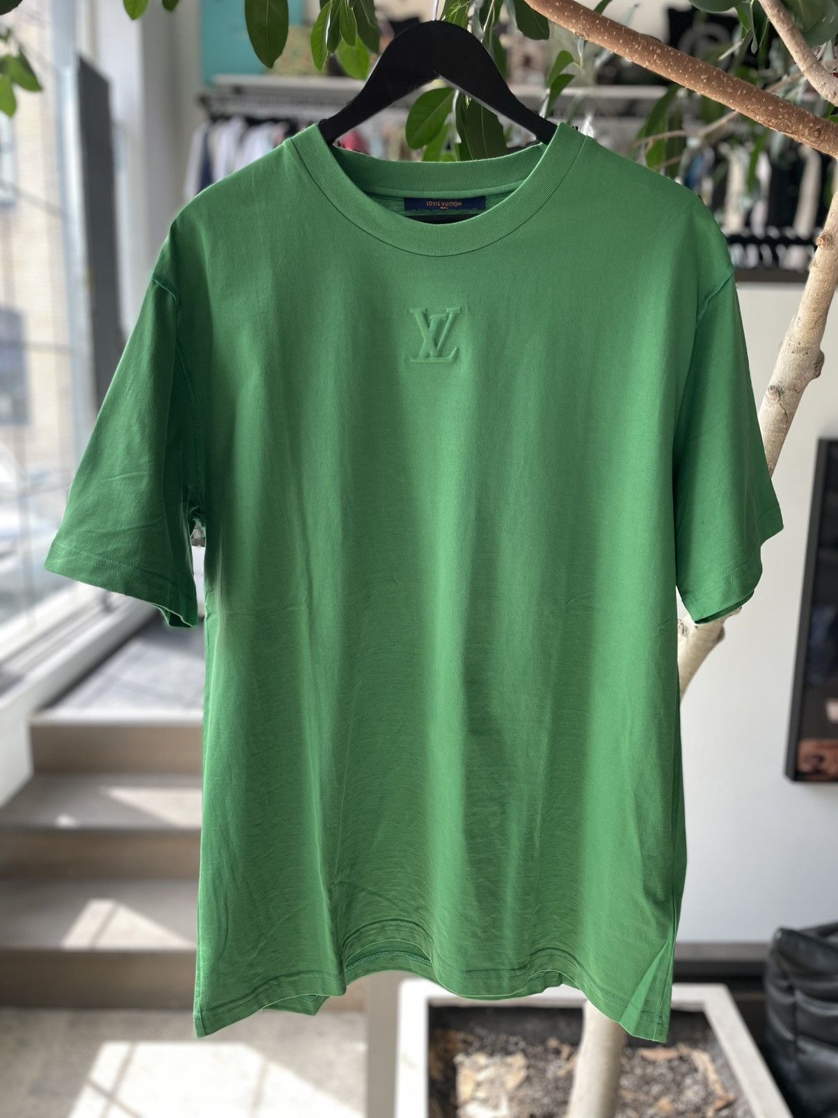 Louis Vuitton Louis Vuitton LV Debossed Tee Size US XXL / EU 58 / 5 - 3 Thumbnail