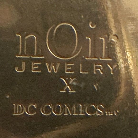 DC Comics nOir Jewelry x DC Comics Pop Art Long Gold Necklace Size ONE SIZE - 6 Thumbnail