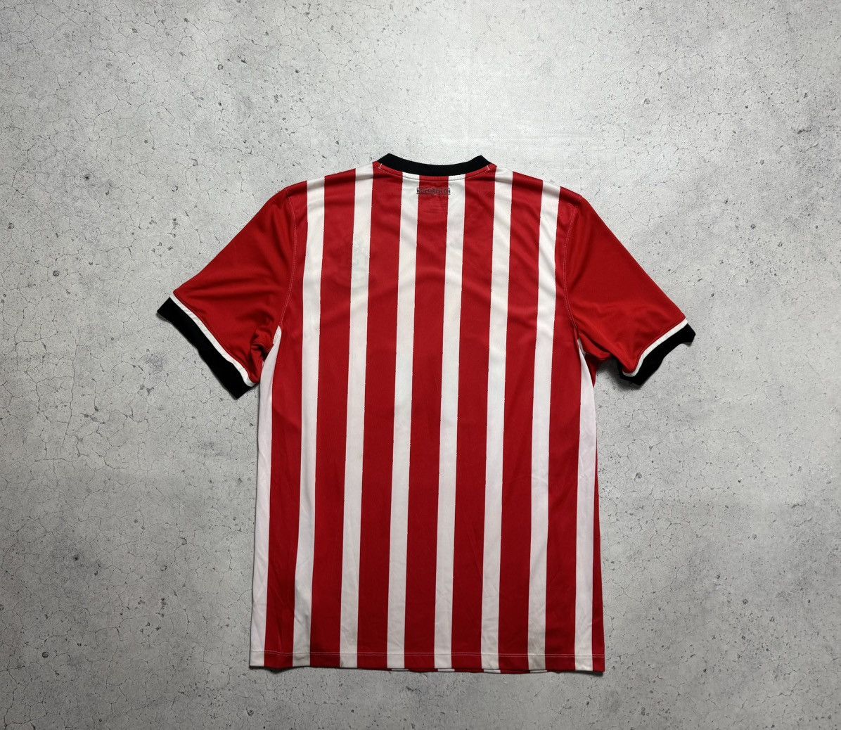 Under Armour Under Armour FC Southampton 2016/2017 Vintage Soccer Jersey Size US XL / EU 56 / 4 - 9 Thumbnail