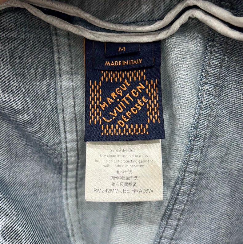 Louis Vuitton Louis Vuitton Blue striped full-print polo long sleeve Size US M / EU 48-50 / 2 - 6 Thumbnail