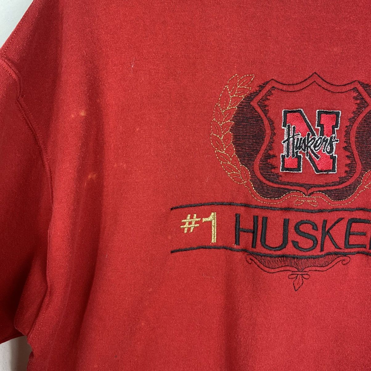 Vintage 💥90s NEBRESKA HUSKERS COLLEGE FOOTBALL CREWNECK SWEATSHIRT Size US L / EU 52-54 / 3 - 6 Thumbnail