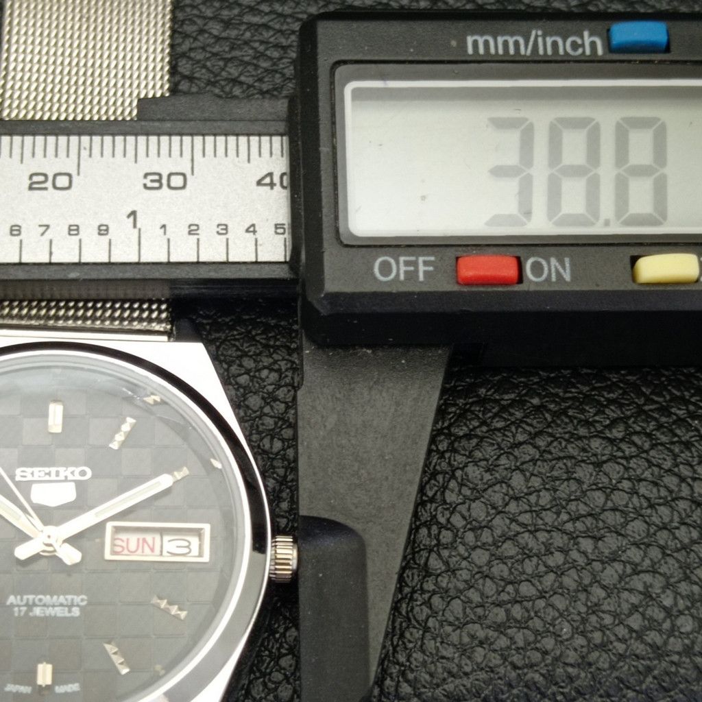 Seiko REFURBISHED VINTAGE SEIKO 5 AUTO JAPAN MENS WATCH a440205 Size 38 - 6 Thumbnail