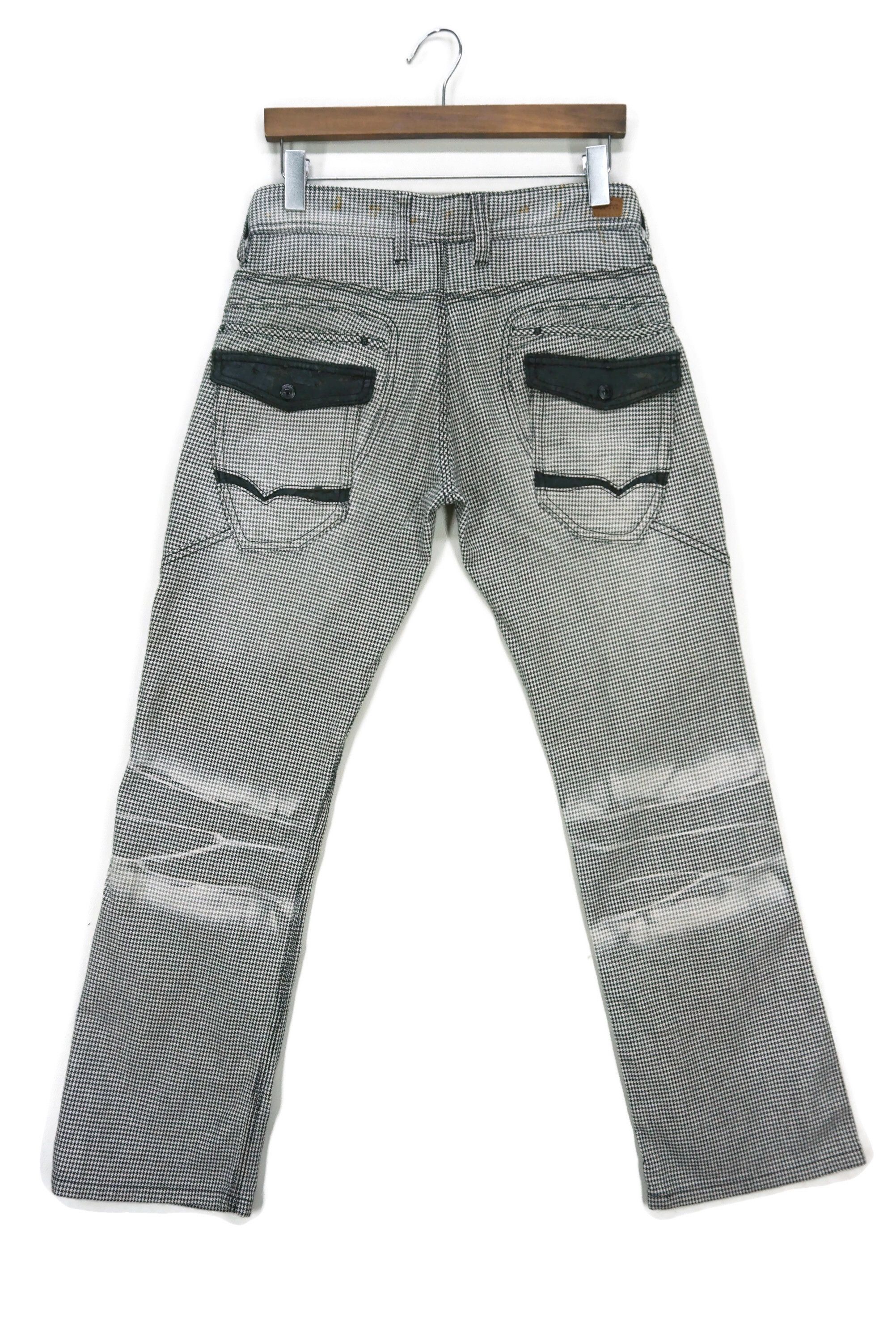 Japanese Brand Nicole Jeans fit W32xL30 Matsuda Low Rise Bondage Fatigue Size US 30 / EU 46 - 2 Thumbnail