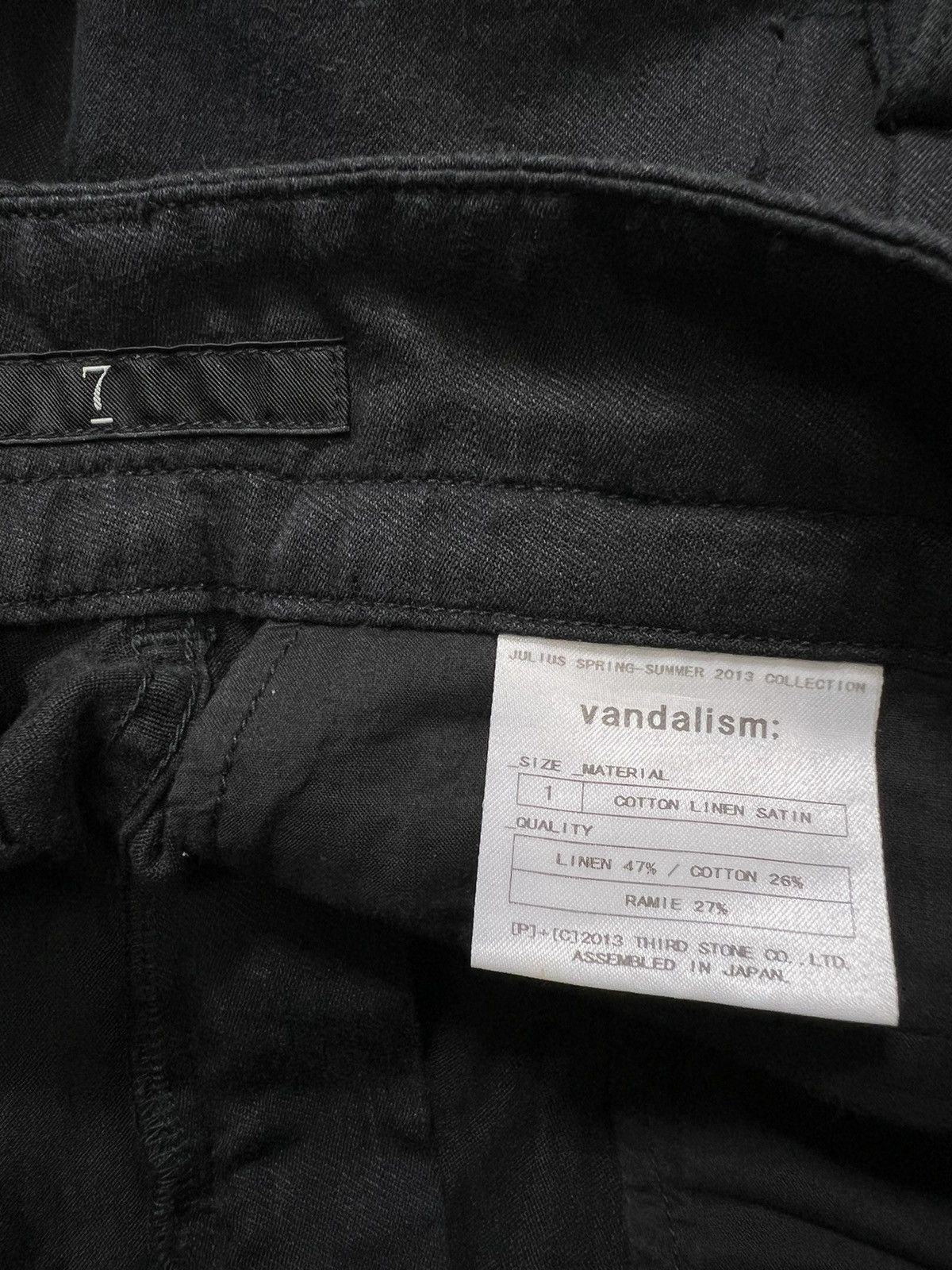Julius Julius_7 - S/S 13’ - “Vandalism” Gasmask Cargo Pants Size US 30 / EU 46 - 14 Thumbnail