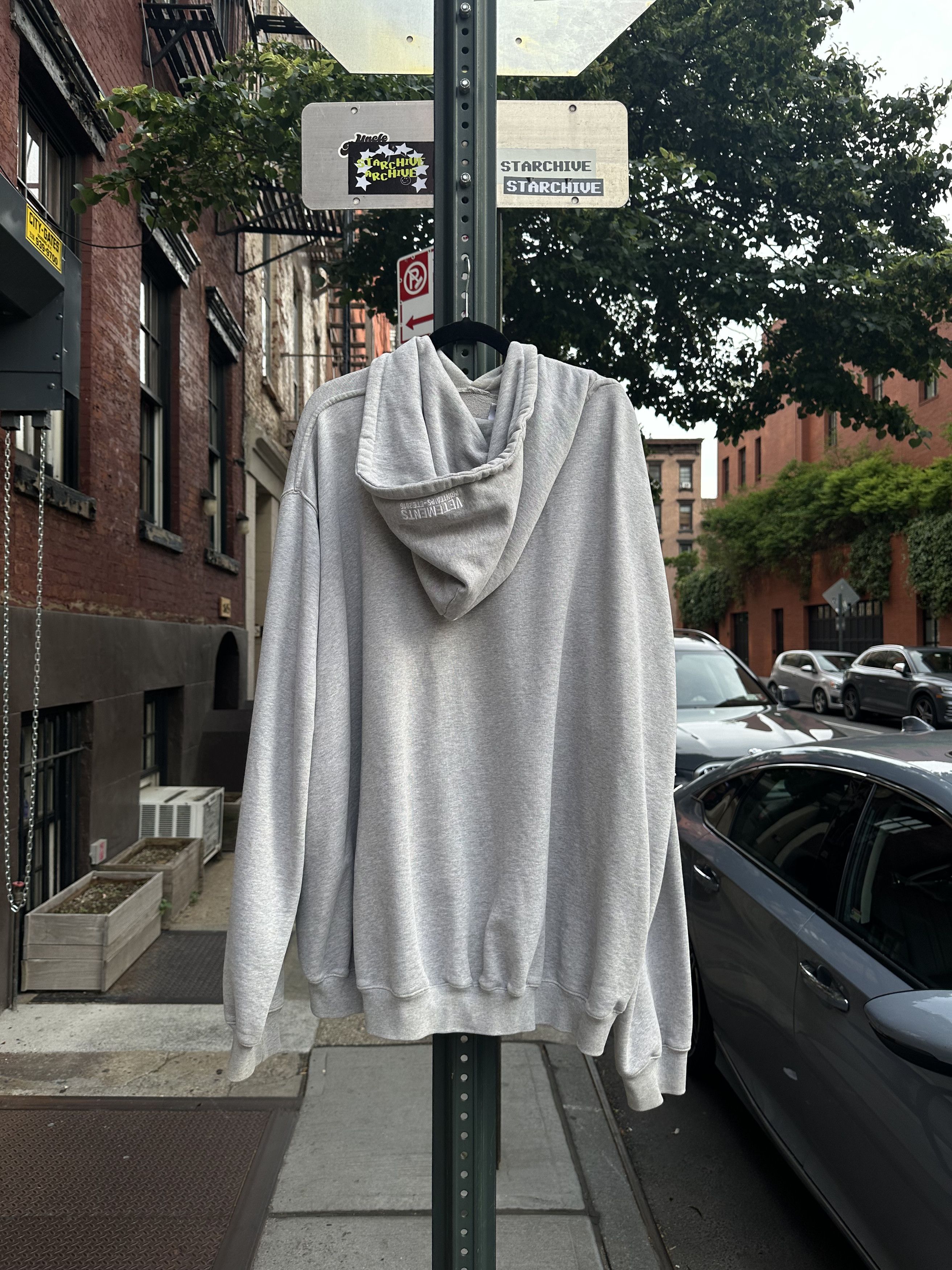 Vetements Vetements Parody Hoodie Size US M / EU 48-50 / 2 - 5 Thumbnail