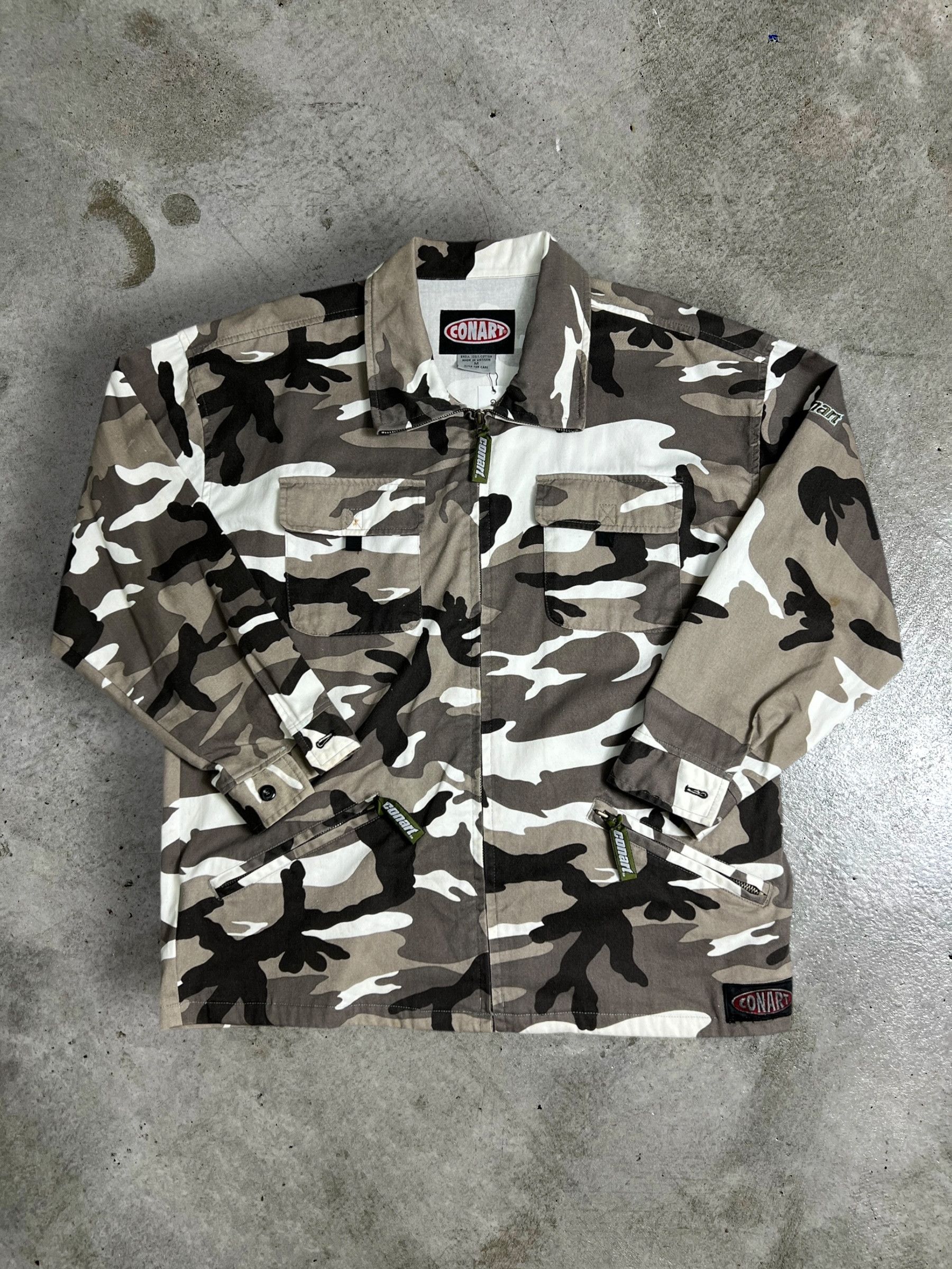 Vintage CONART 4 Pockets Zip-Up Camo Jacket (M) JKA336