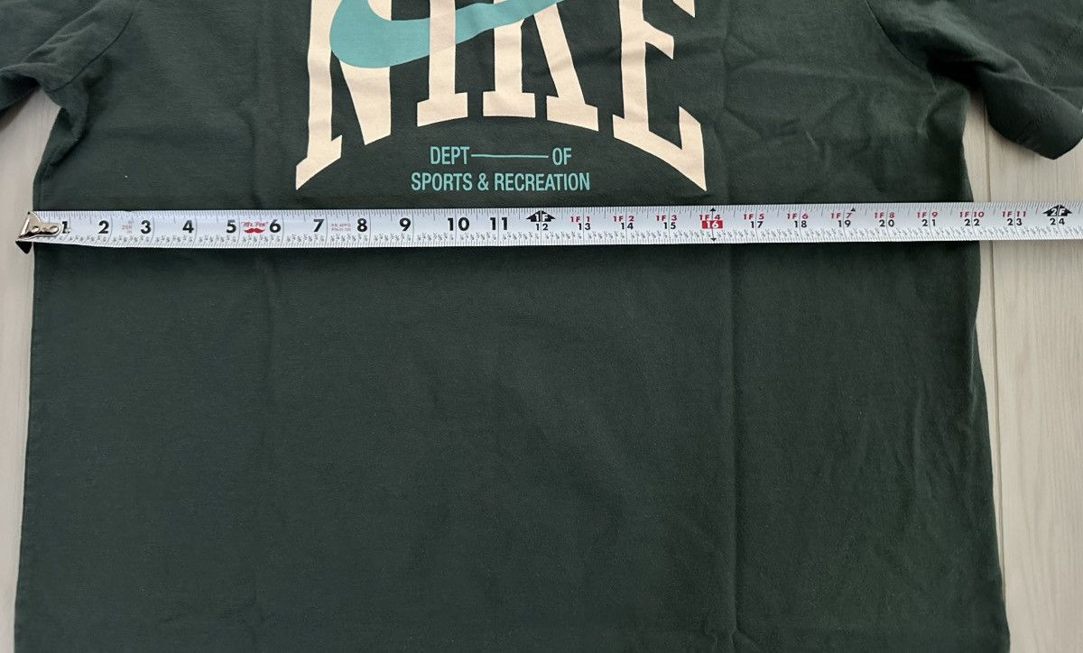 Nike Vintage nike sportswear tshirt tee green rare sz large tall Size US L / EU 52-54 / 3 - 4 Thumbnail