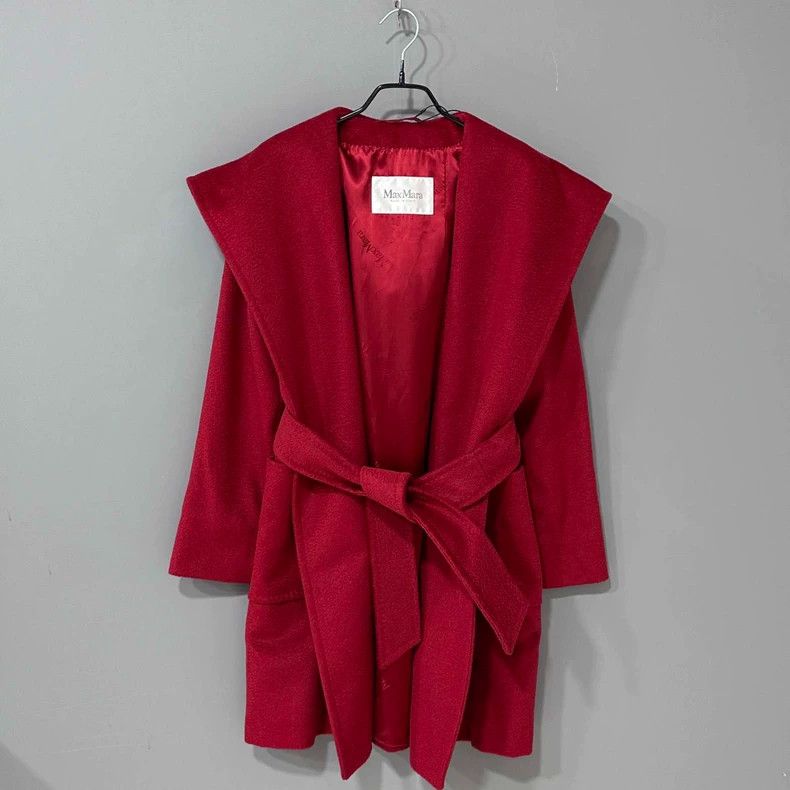 Max Mara Max Mara Railto red bathrobe coat Size M / US 6-8 / IT 42-44 - 1 Thumbnail