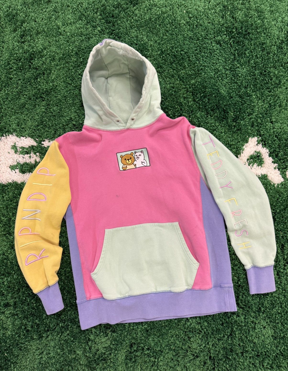 RIPNDIP × Teddy Fresh Rip N Dip x Teddy Fresh Color Block Hoodie Sz. Large patch Size US L / EU 52-54 / 3 - 1 Thumbnail