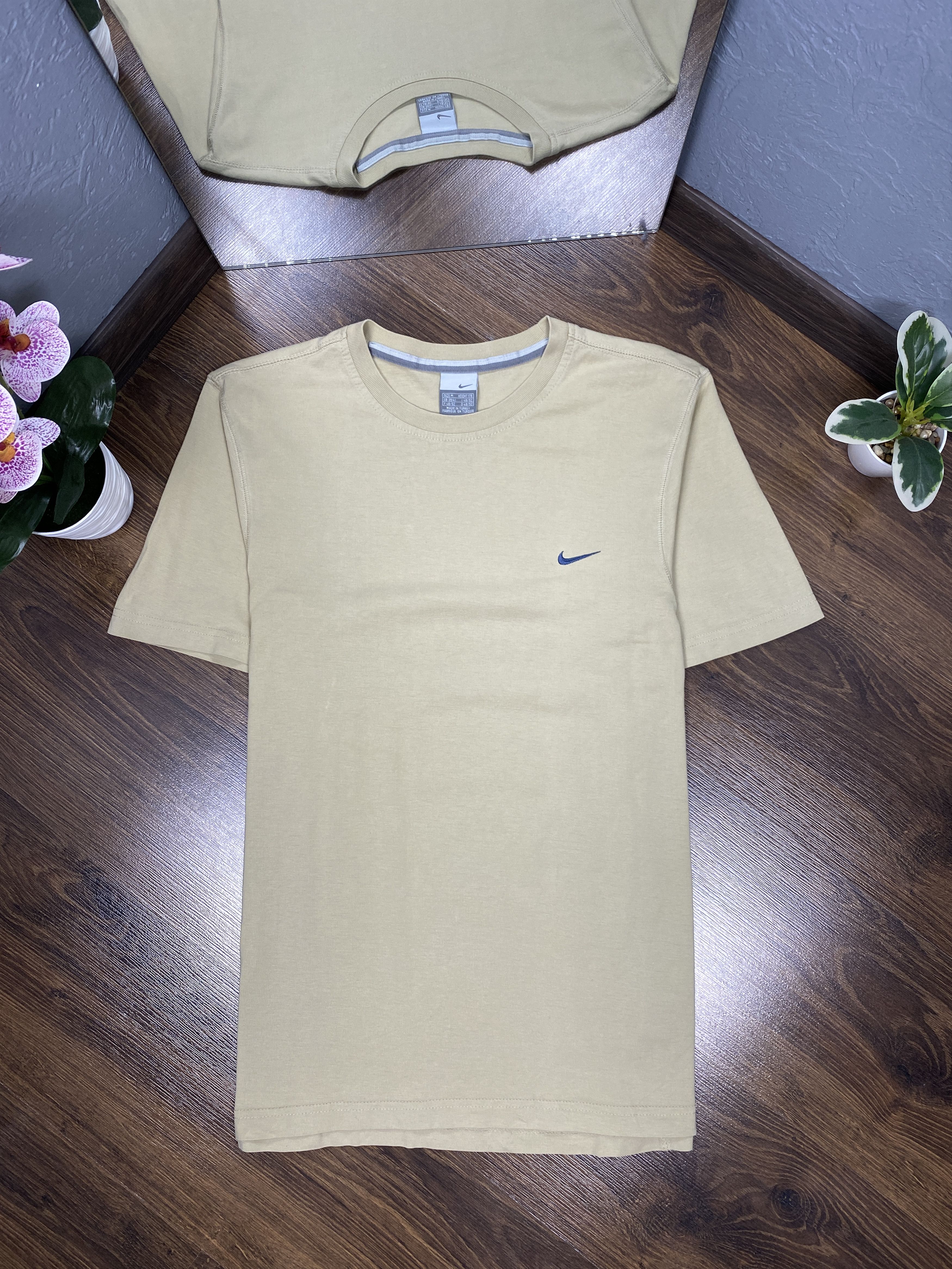 Nike Nike Vintage Mens Crew Neck T-Shirt Y2K Size US M / EU 48-50 / 2 - 1 Thumbnail