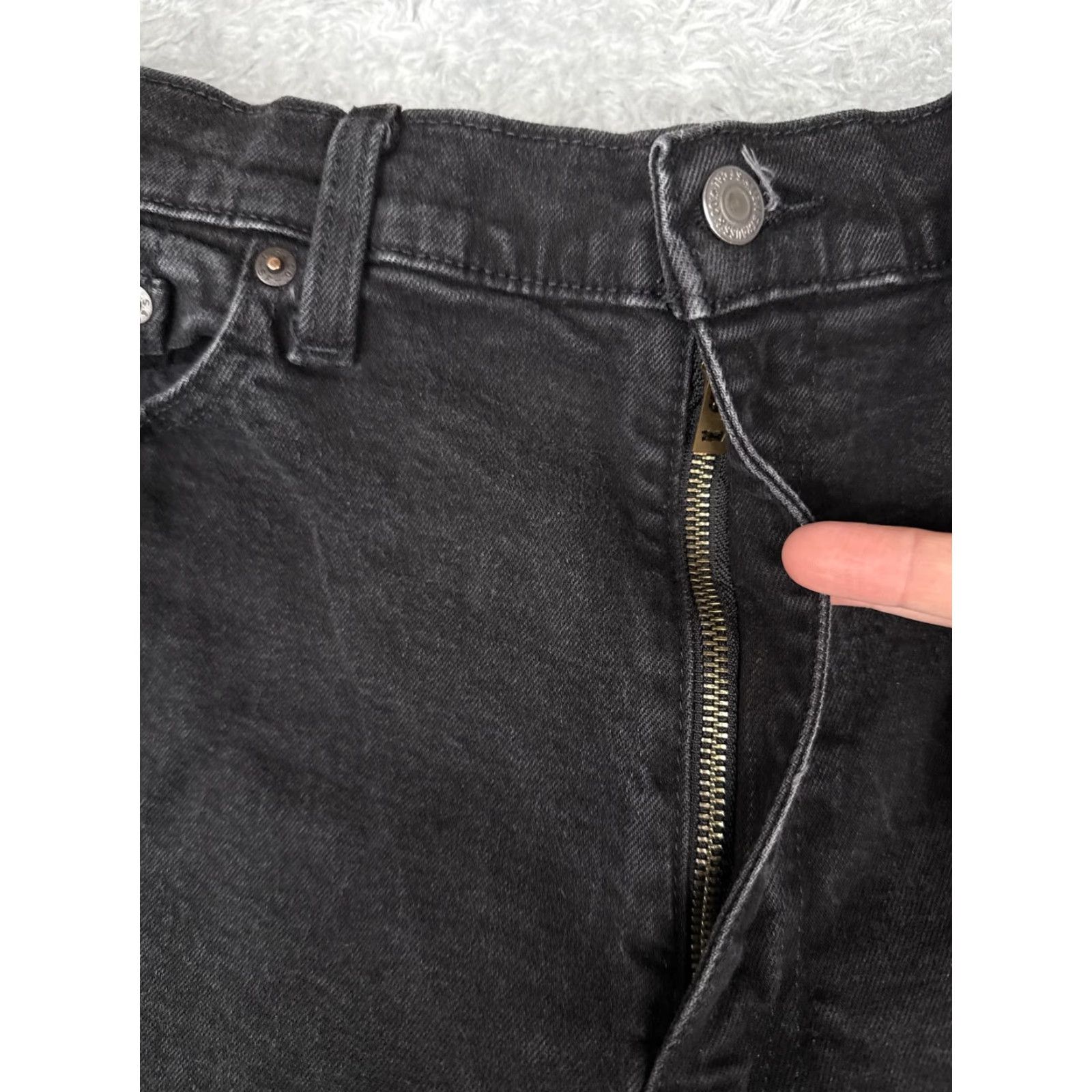 Levi's Levi's 541 Athletic Taper Jeans Men 38x30 Black Denim Stretch 5-Pocket Zip Fly Brand: Levi's 500 Series Regular Rise Mid Inseam 30 in Mens Size US 38 / EU 54 - 5 Thumbnail