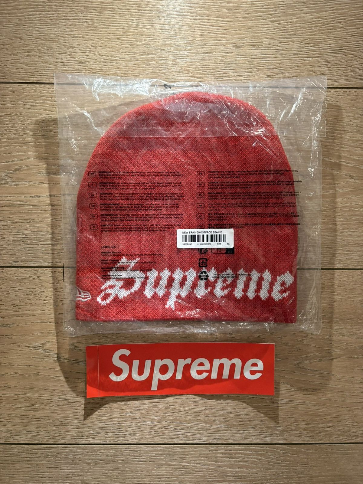 New Era × Supreme Supreme x Ghostface x New Era Red Beanie Size ONE SIZE - 6 Thumbnail