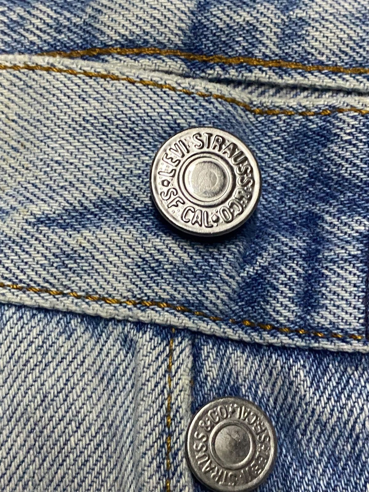 Levi's Vintage Clothing Vintage Levis 501 90s Light Wash Distressed Loose Jeans Size US 30 / EU 46 - 8 Thumbnail