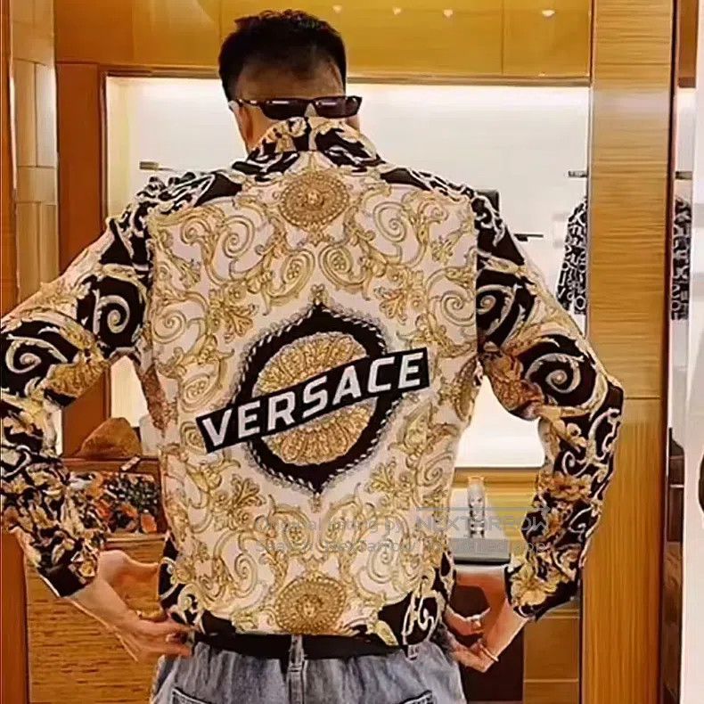 Versace Versace Mulberry silk shirt Size US L / EU 52-54 / 3 - 1 Thumbnail